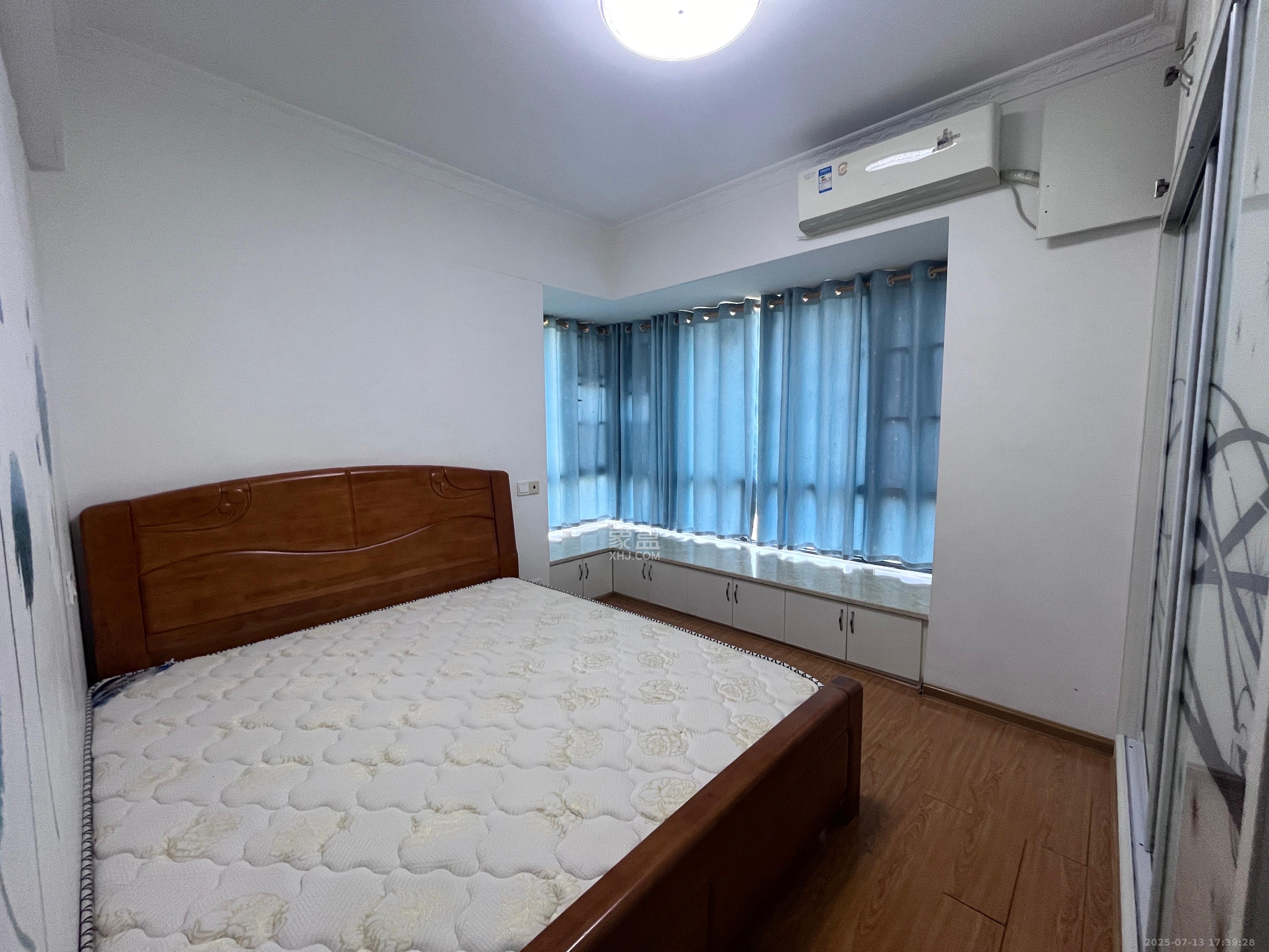 恒基凯旋门一二期  2室2厅1卫   1900.00元/月室内图