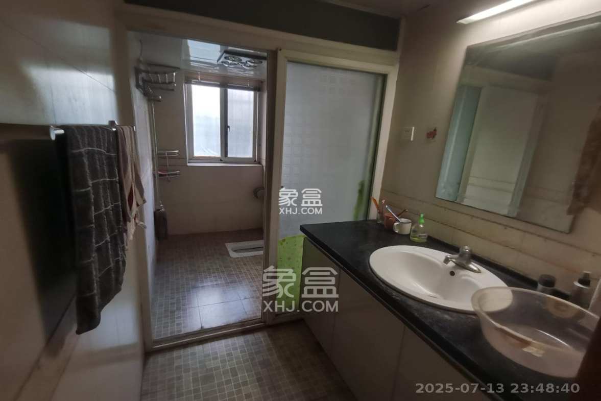 凯富嘉园  2室2厅1卫    1300.0元/月 凯富嘉园  2室2厅1卫    1300.0元/月室内图