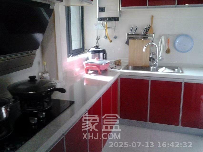 长房时代城  2室1厅1卫   2600.00元/月室内图