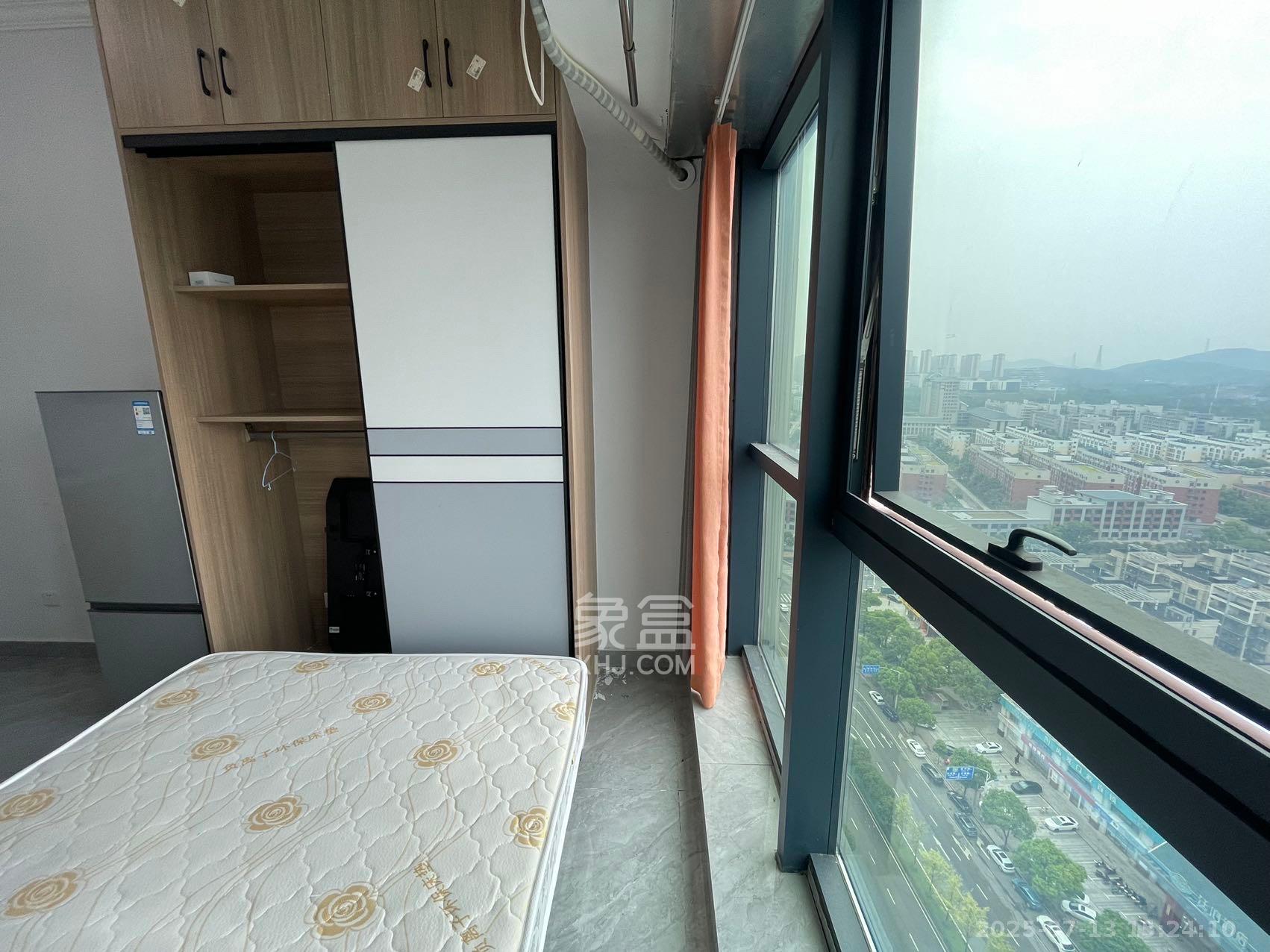 洋湖时代  1室1厅1卫   1100.00元/月
