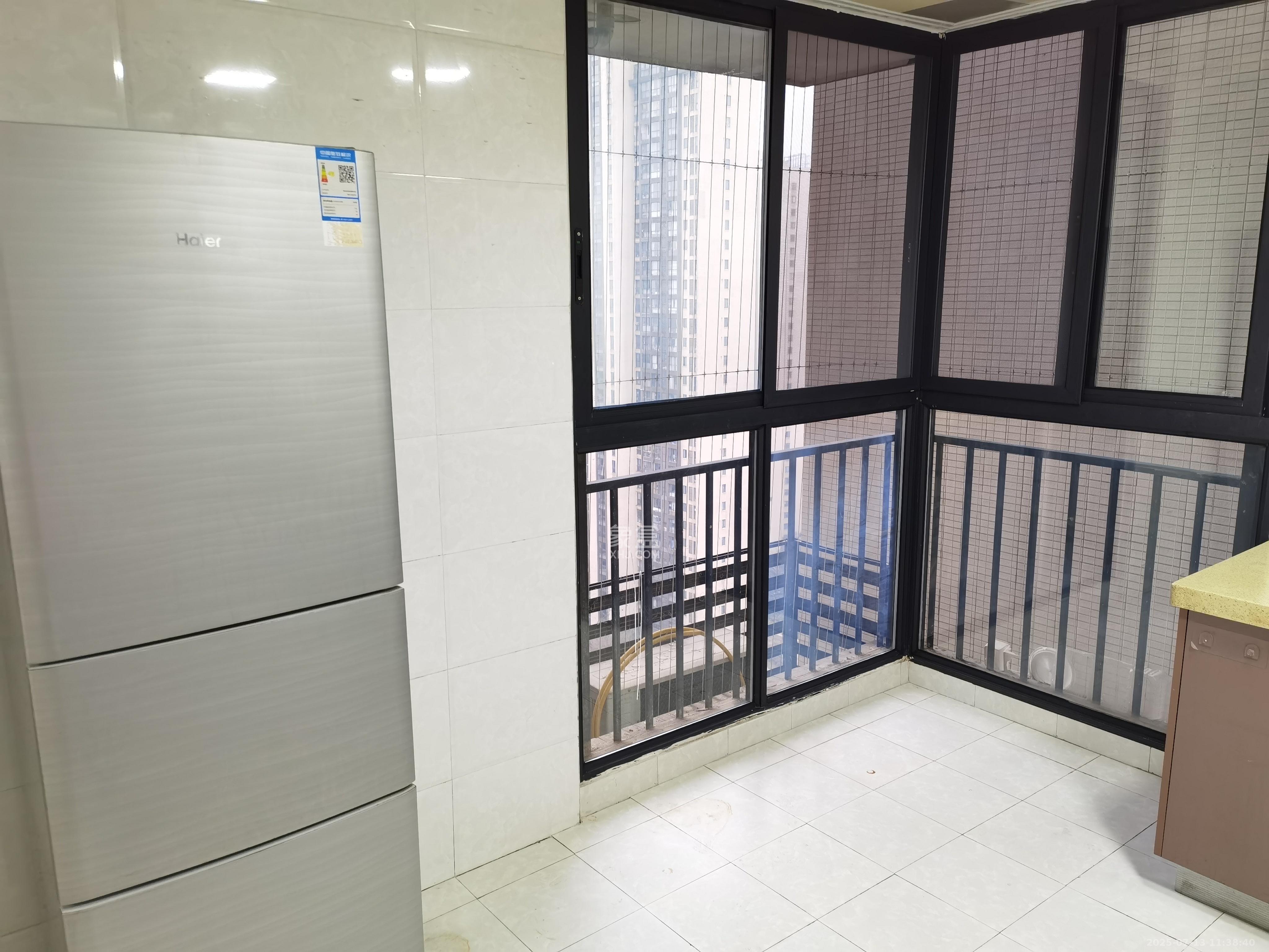 融科东南海 4室2厅2卫 2850.0元/月 融科东南海 4室2厅2卫 2850.0元/月室内图