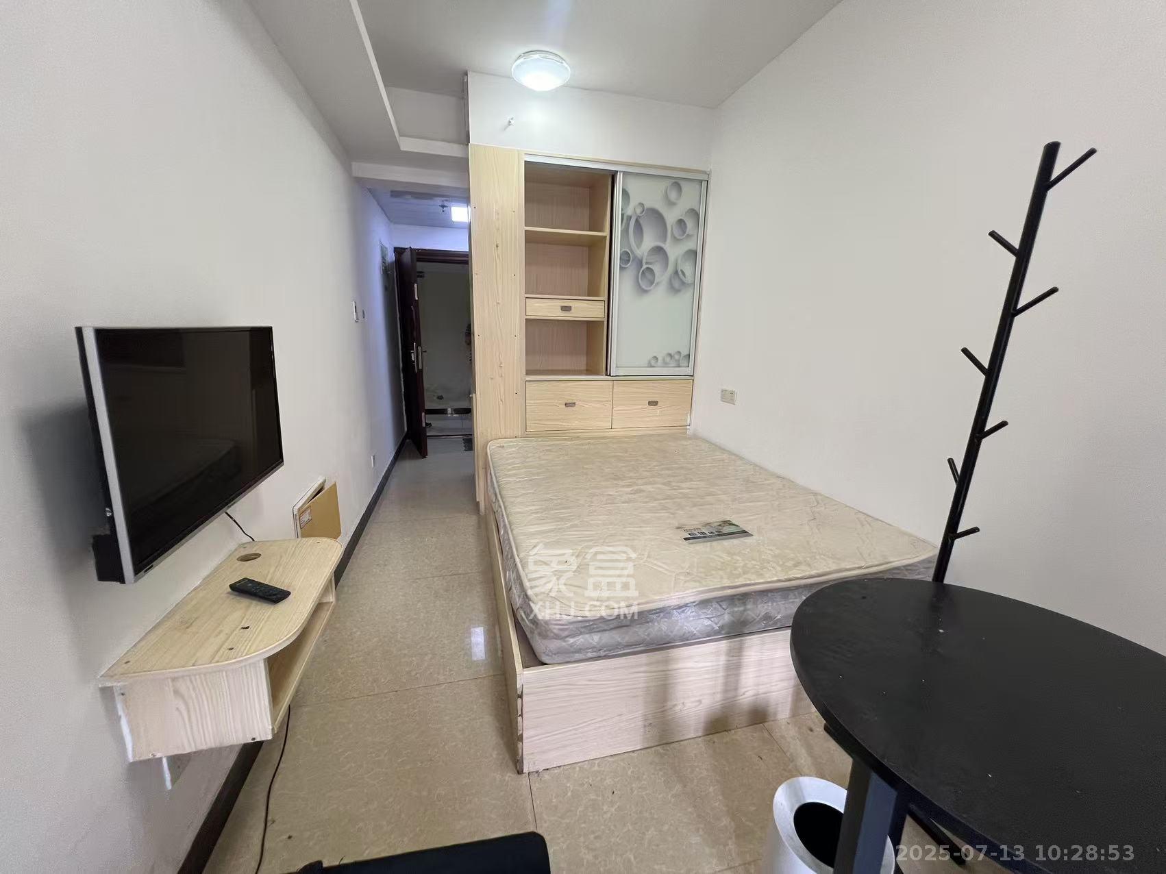 保利麓谷林语I区  1室1厅1卫   1200.00元/月室内图