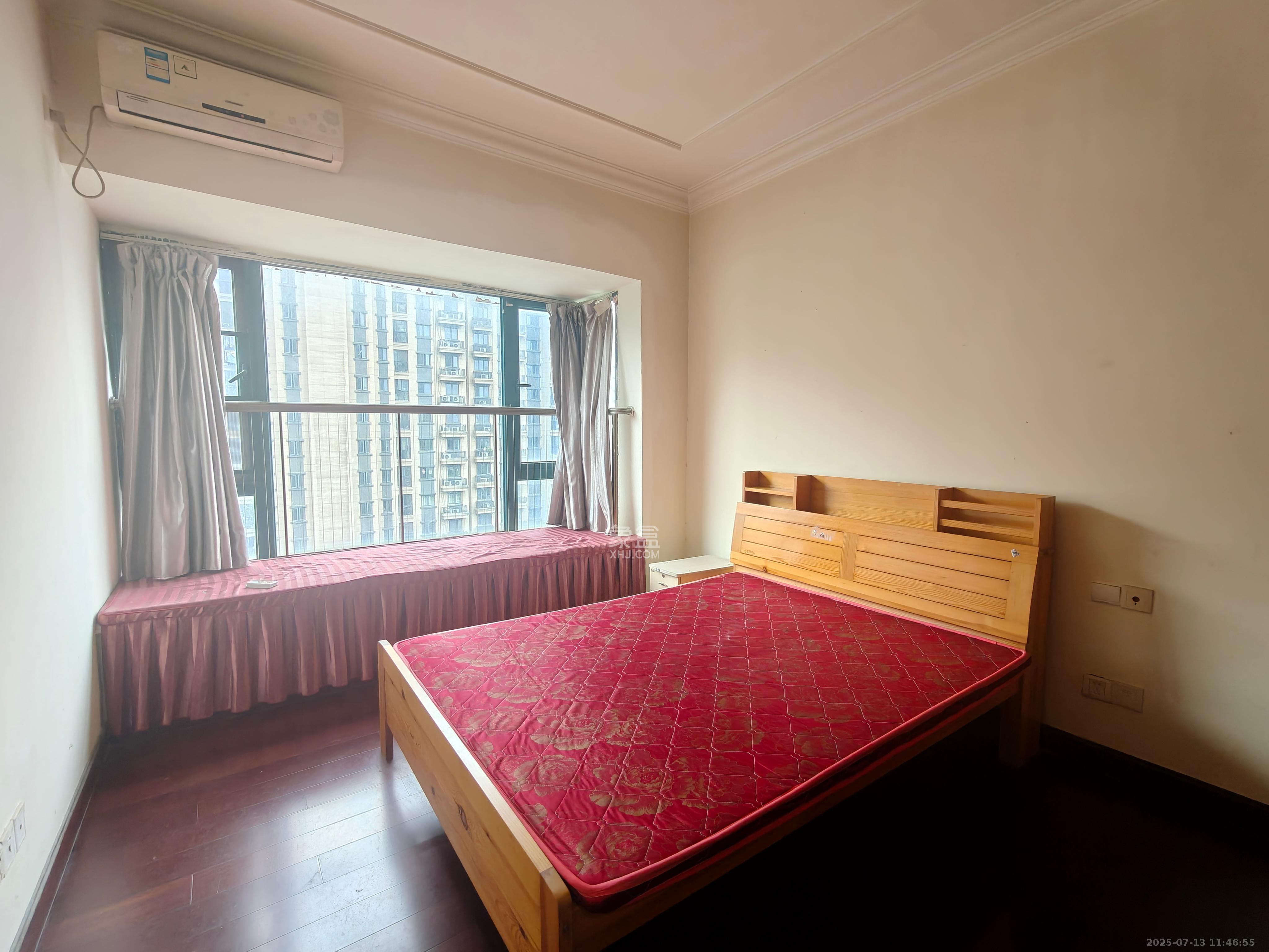 恒大绿洲  2室2厅1卫    2200.0元/月室内图