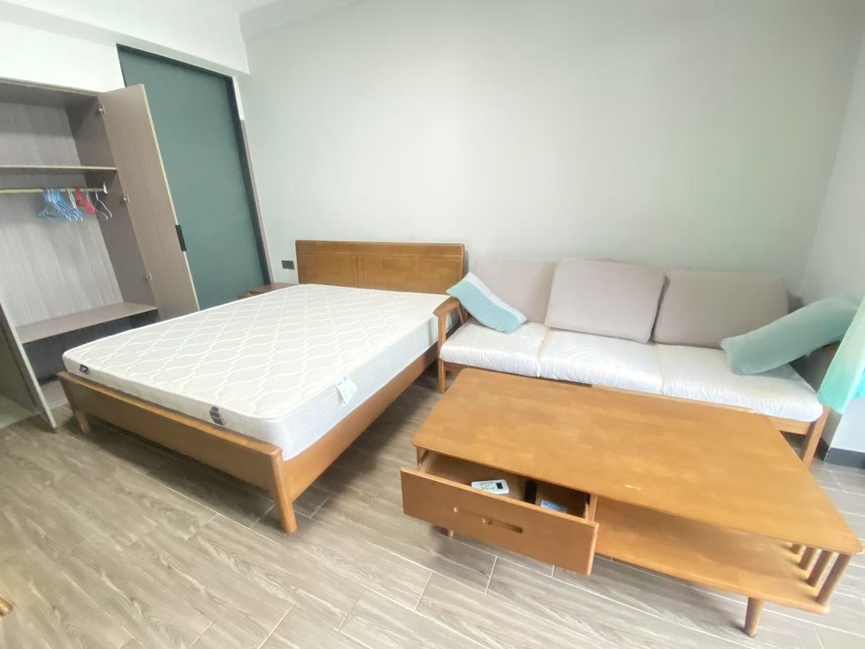 中国城星悦居  1室1厅1卫    2000.0元/月 中国城星悦居  1室1厅1卫    2000.0元/月室内图