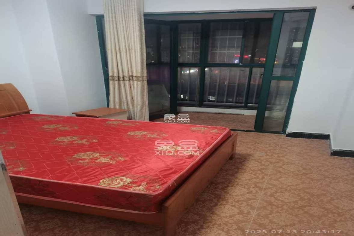 华天LOHO小镇 1室1厅1卫 1100.0元/月 华天LOHO小镇 1室1厅1卫 1100.0元/月室内图