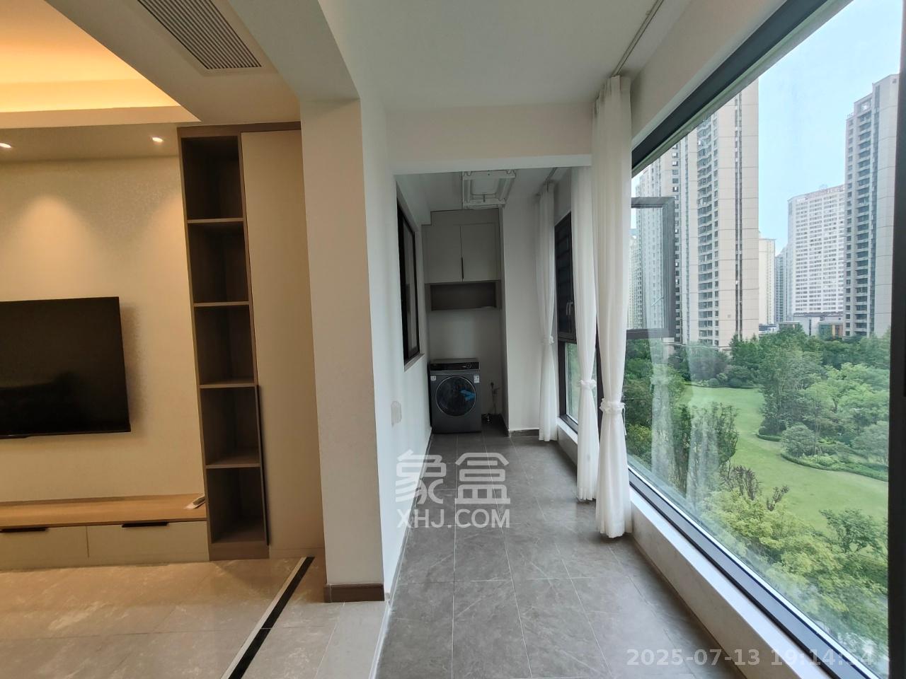 龙湖铂金中心(龙湖春江郦城) 3室2厅2卫 4800.0元/月 龙湖铂金中心(龙湖春江郦城) 3室2厅2卫 4800.0元/月室内图