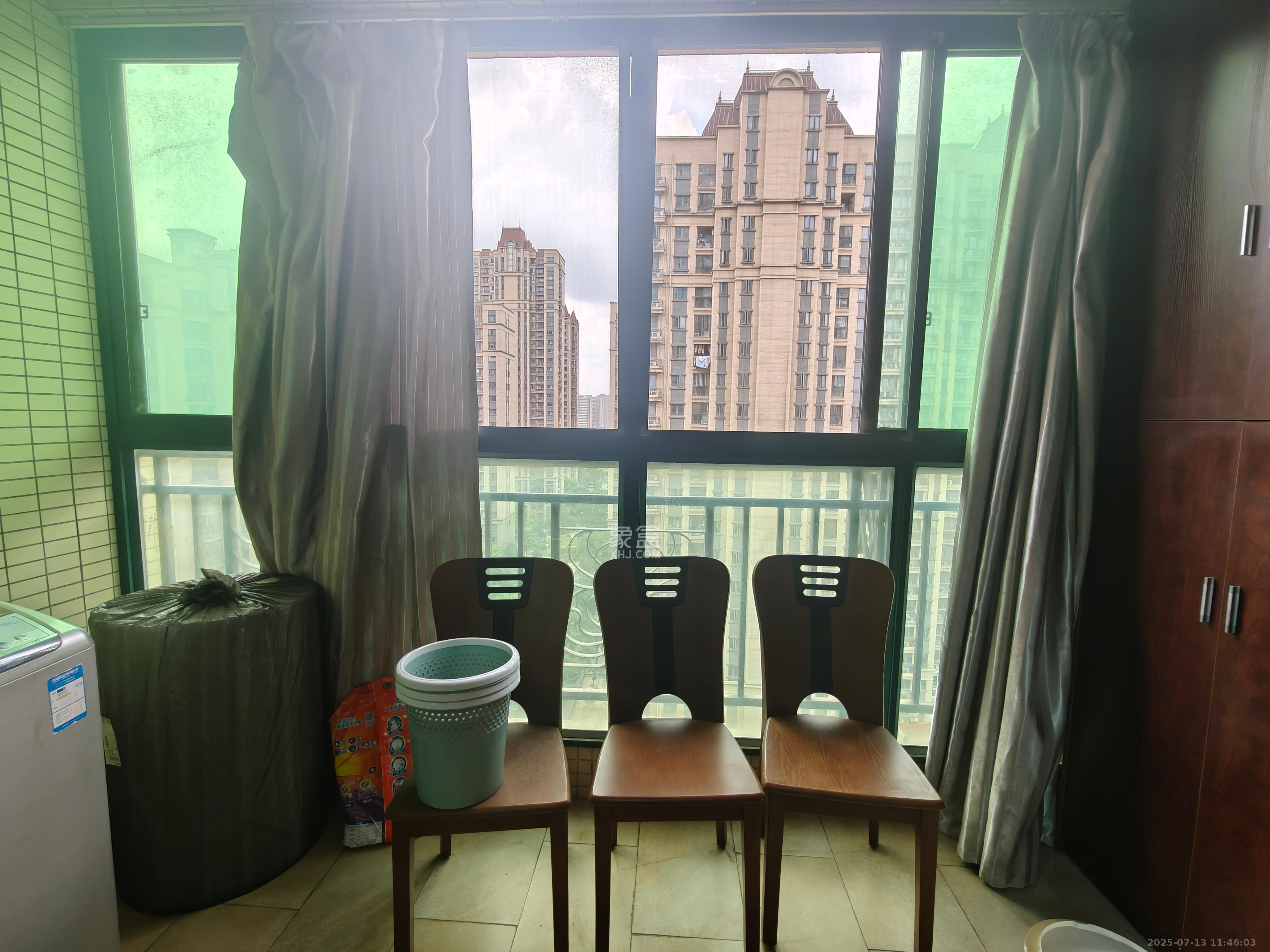 恒大绿洲  2室2厅1卫    2200.0元/月室内图