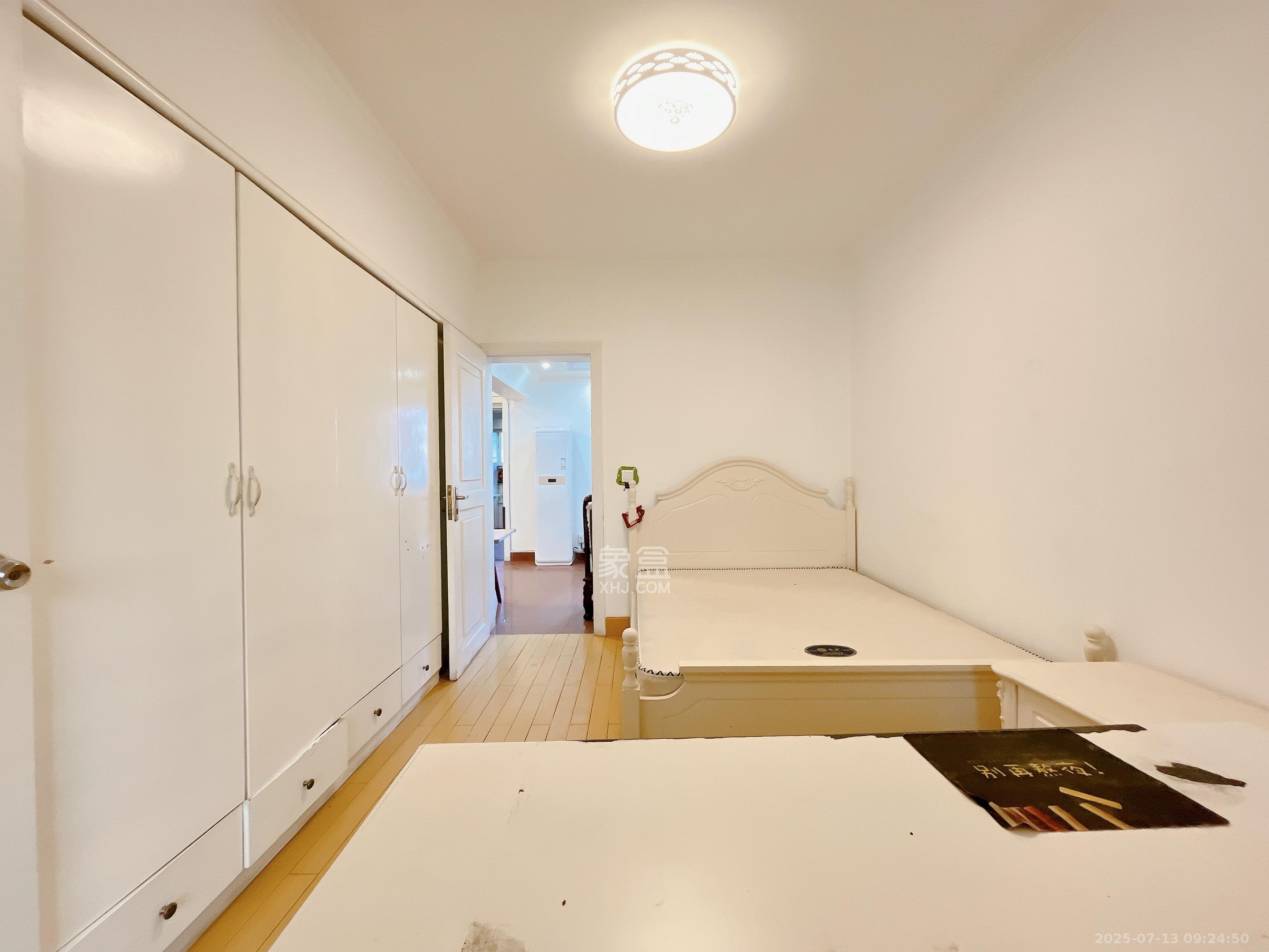 湘春路星沙农村商业银行宿舍(彭家井巷83号) 2室2厅1卫 2100.0元/月 湘春路星沙农村商业银行宿舍(彭家井巷83号) 2室2厅1卫 2100.0元/月室内图