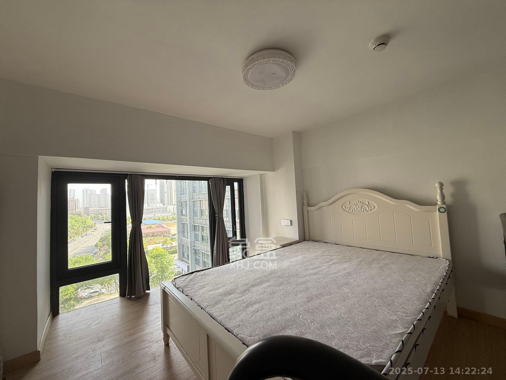 龙湖湘江星座(祺鑫星座公寓) 1室1厅1卫 1800.0元/月 龙湖湘江星座(祺鑫星座公寓) 1室1厅1卫 1800.0元/月室内图