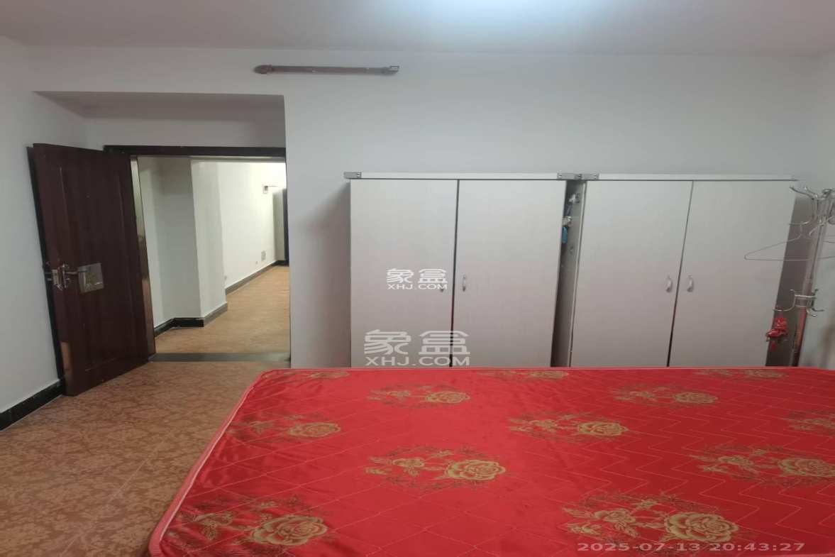 华天LOHO小镇 1室1厅1卫 1100.0元/月 华天LOHO小镇 1室1厅1卫 1100.0元/月室内图