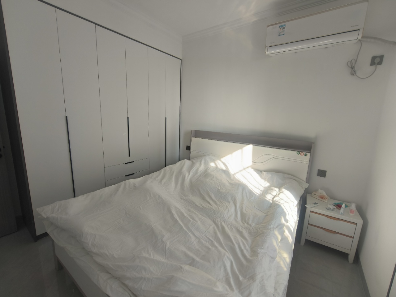 金山俪园 2室1厅1卫 1700.0元/月 金山俪园 2室1厅1卫 1700.0元/月室内图