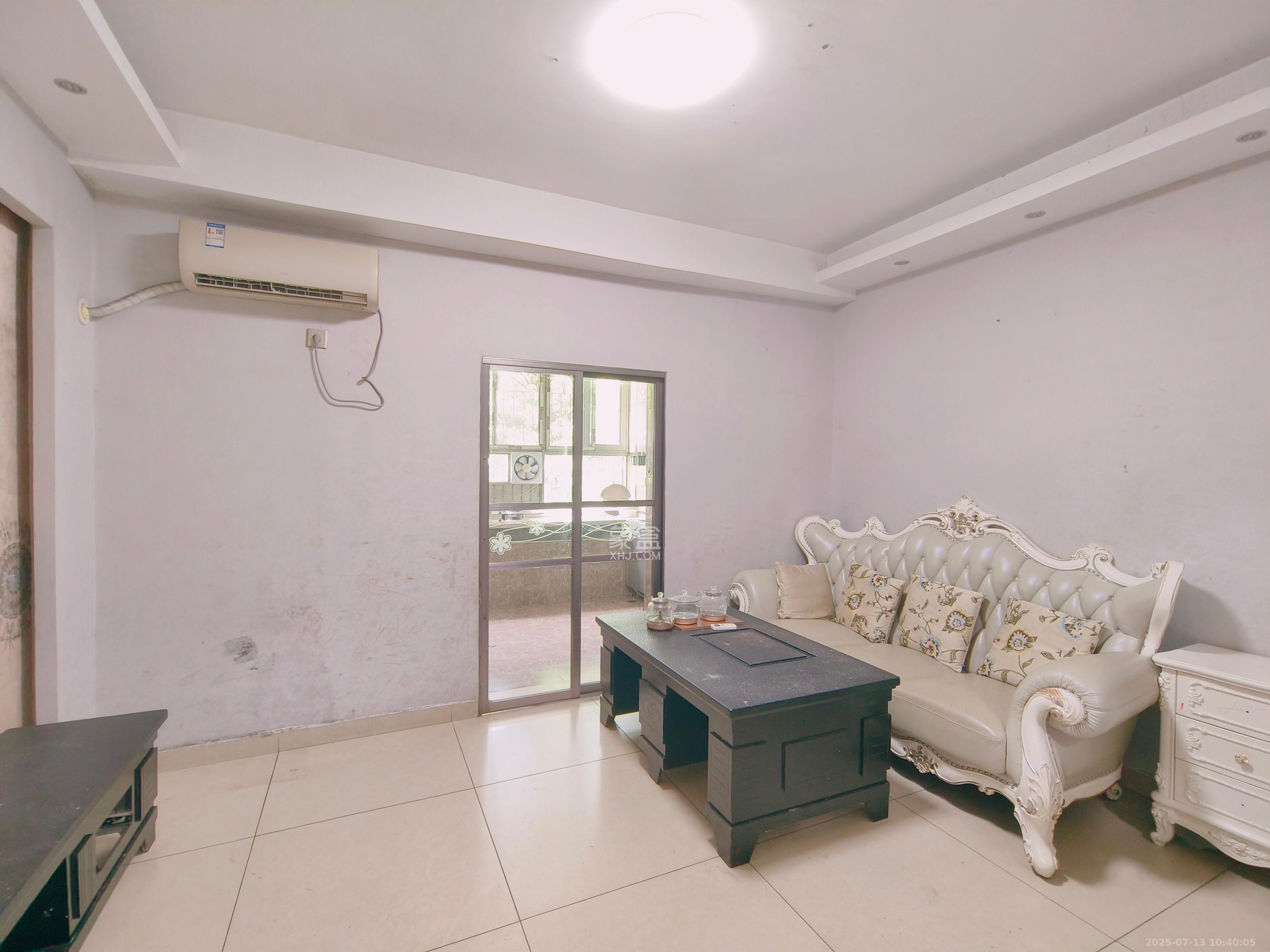 省政府机关梓园住宅区  2室2厅1卫    2800.0元/月 省政府机关梓园住宅区  2室2厅1卫    2800.0元/月室内图