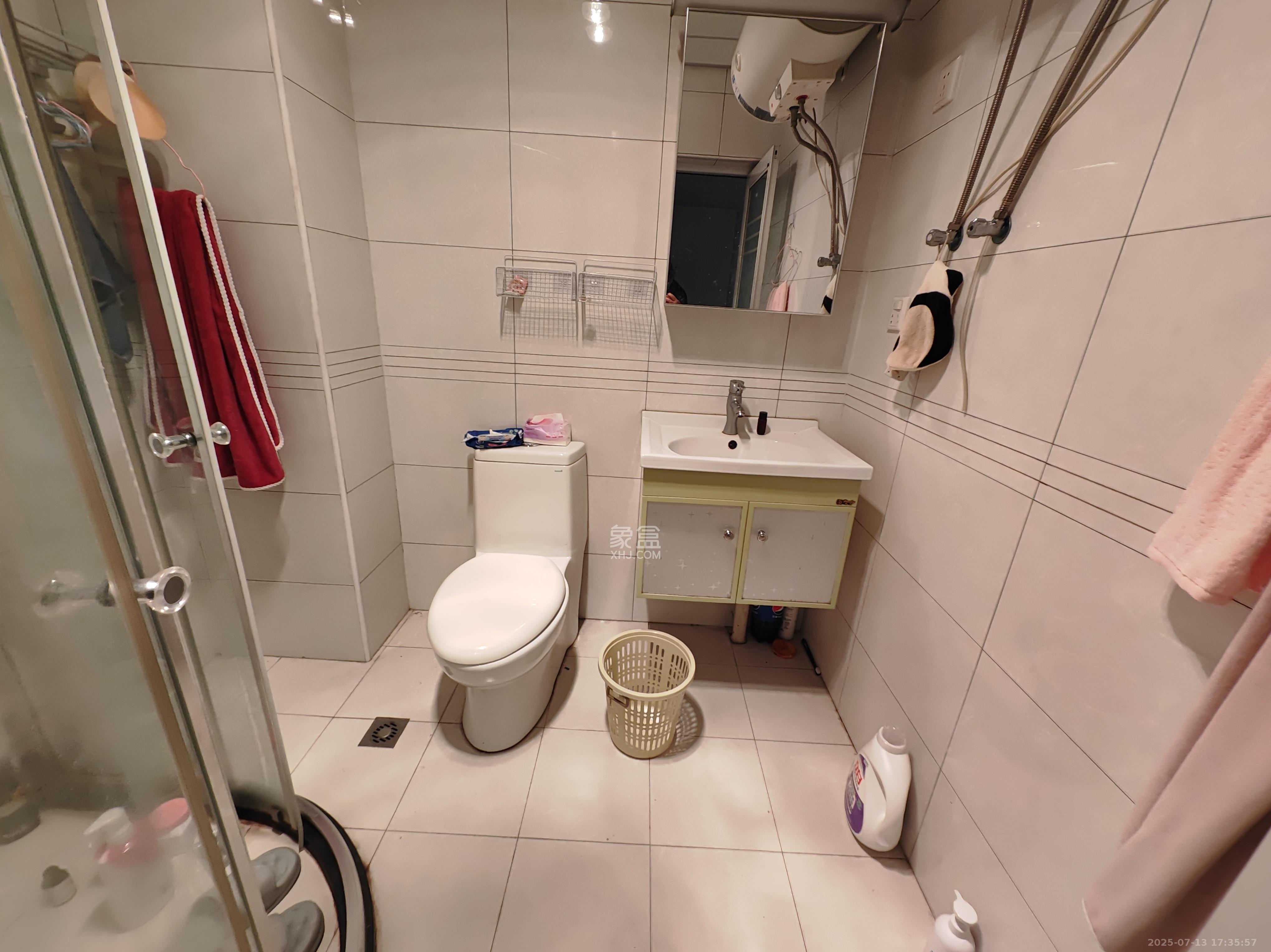 荷花美苑  3室2厅2卫    880.0元/月 荷花美苑  3室2厅2卫    880.0元/月室内图