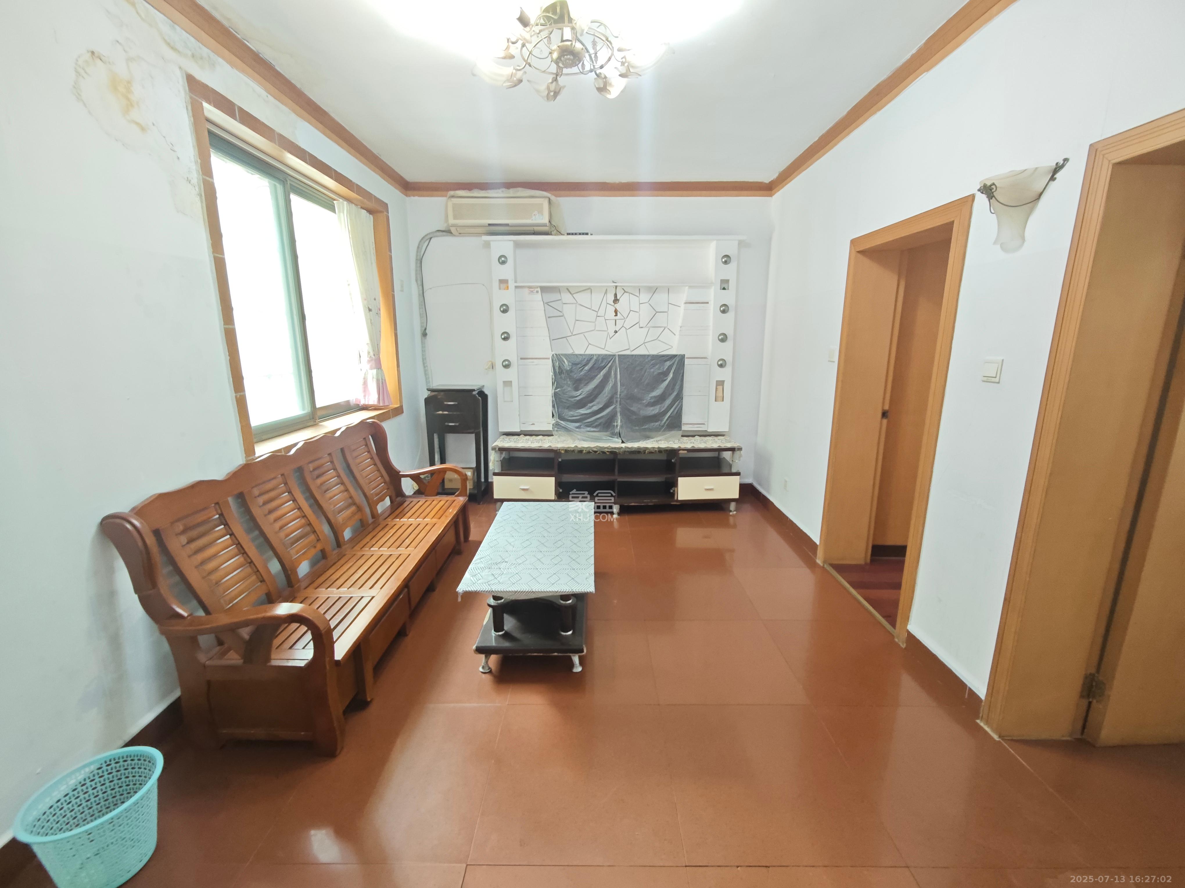 红旗区五片 2室1厅1卫 1900.0元/月 红旗区五片 2室1厅1卫 1900.0元/月室内图