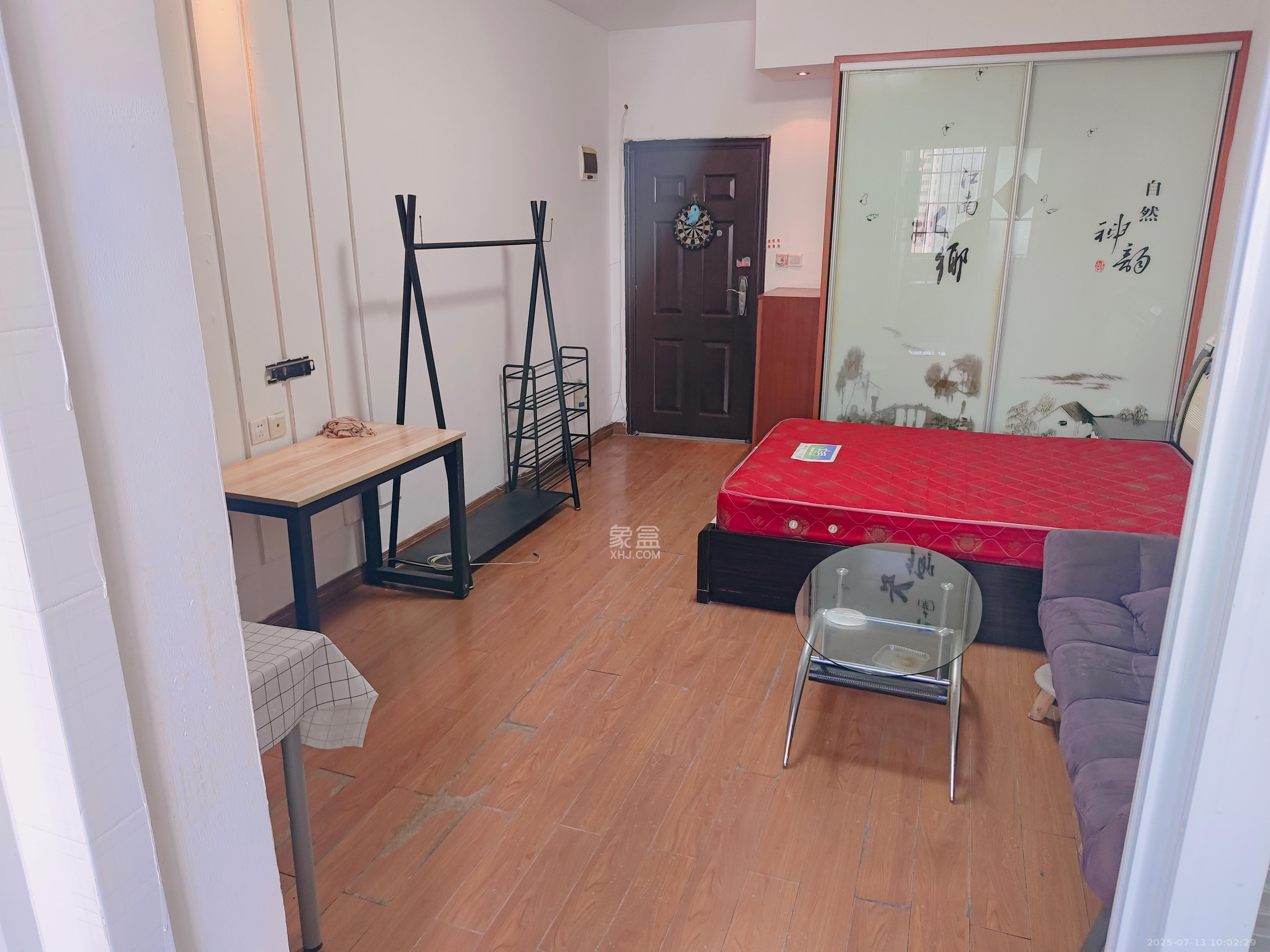 建鸿达现代公寓 1室1厅1卫 1600.0元/月 建鸿达现代公寓 1室1厅1卫 1600.0元/月室内图