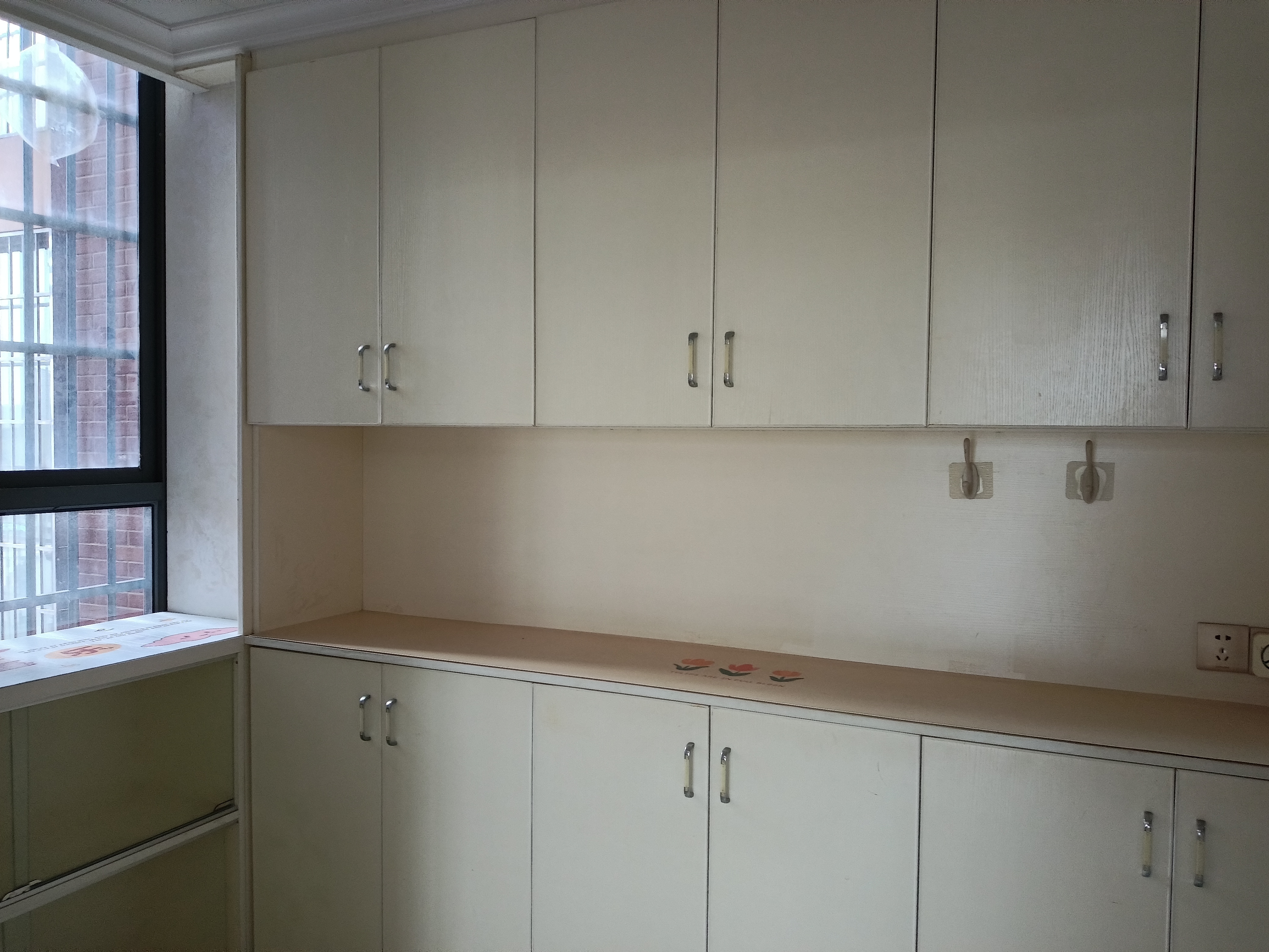 天嘉翰廷 3室2厅1卫 2100.0元/月 天嘉翰廷 3室2厅1卫 2100.0元/月室内图