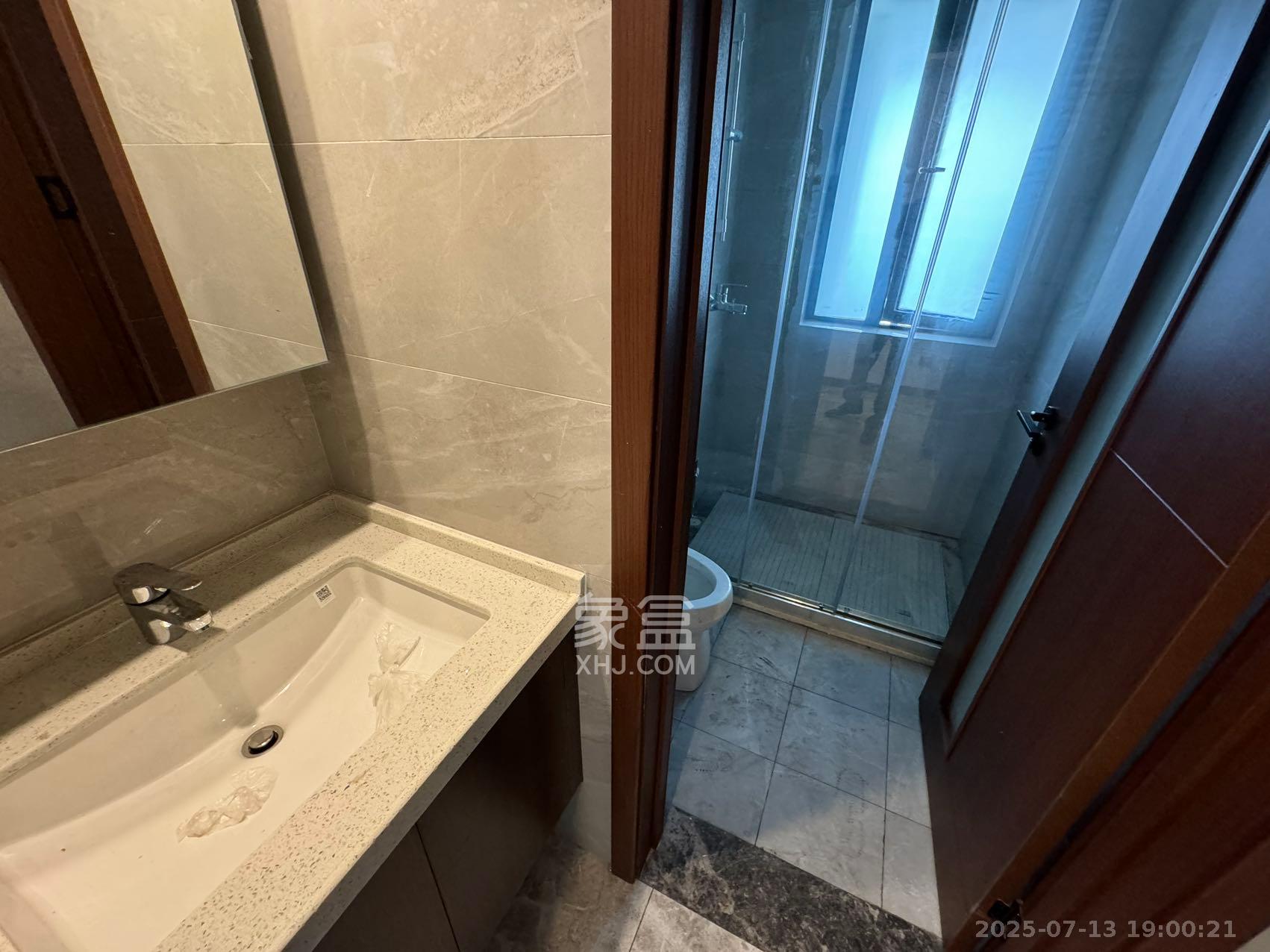 绿地长沙城际空间站（绿地新里佳苑）  5室2厅2卫   4500.00元/月室内图