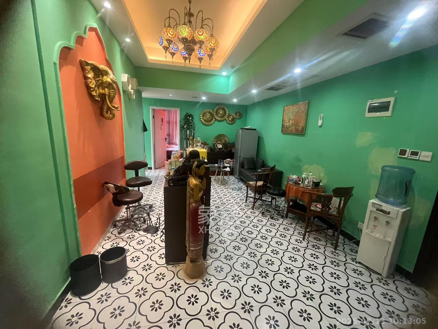 万坤图财富广场 4室1厅1卫 4000.0元/月 万坤图财富广场 4室1厅1卫 4000.0元/月室内图