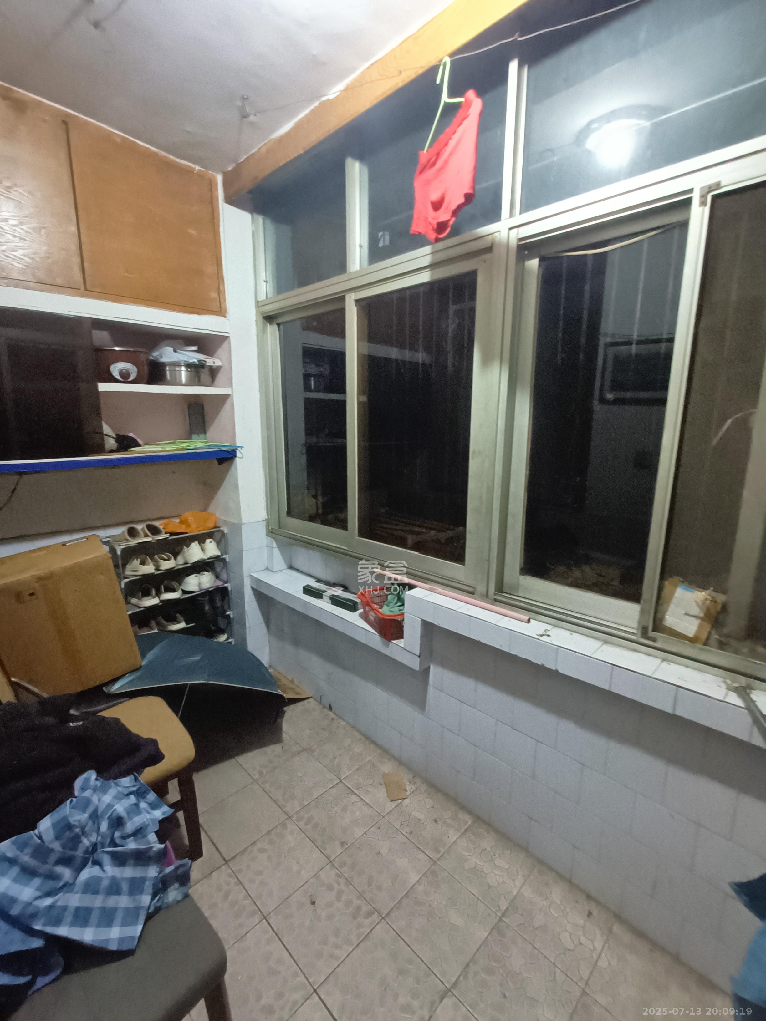 狮子山二片  2室2厅1卫   1200.00元/月室内图