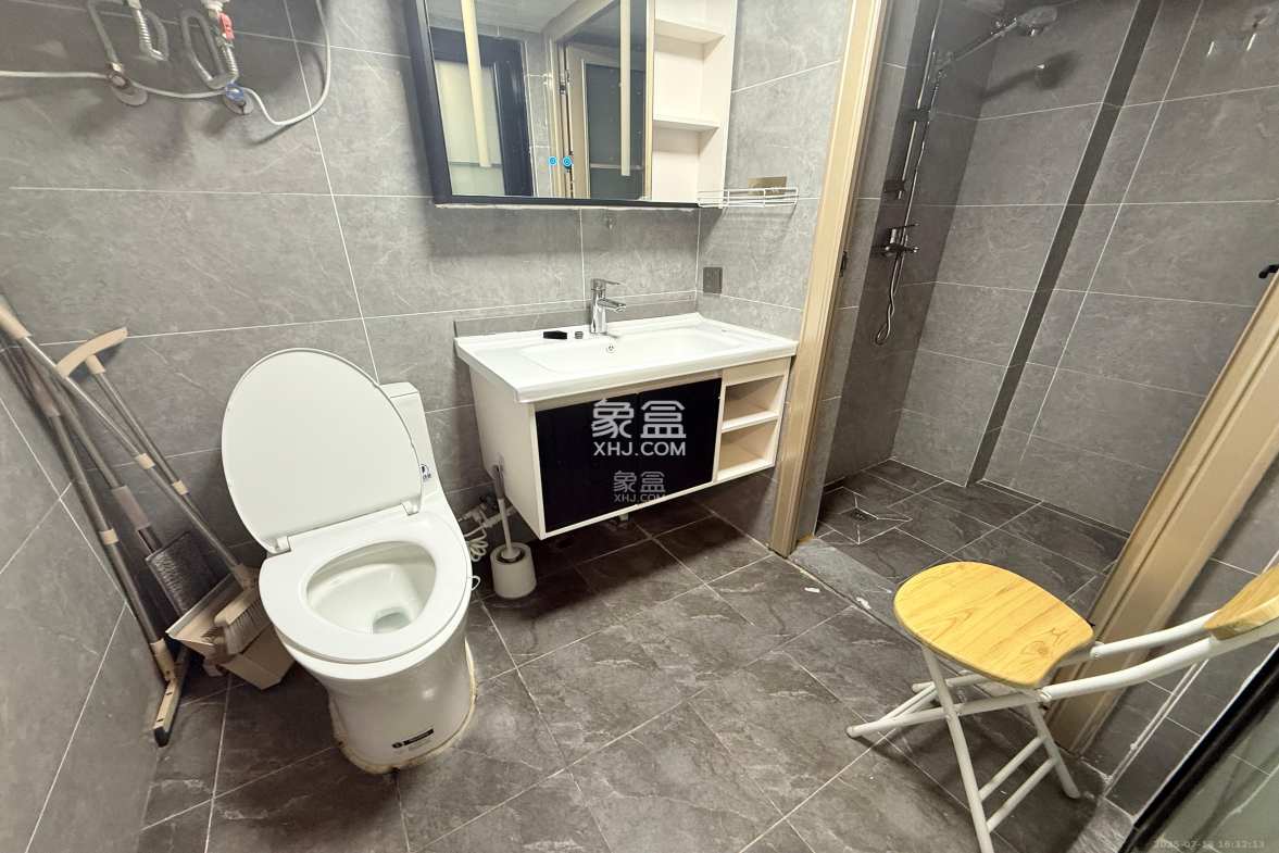 藏珑湖上公馆 1室0厅0卫 2200.0元/月 藏珑湖上公馆 1室0厅0卫 2200.0元/月室内图