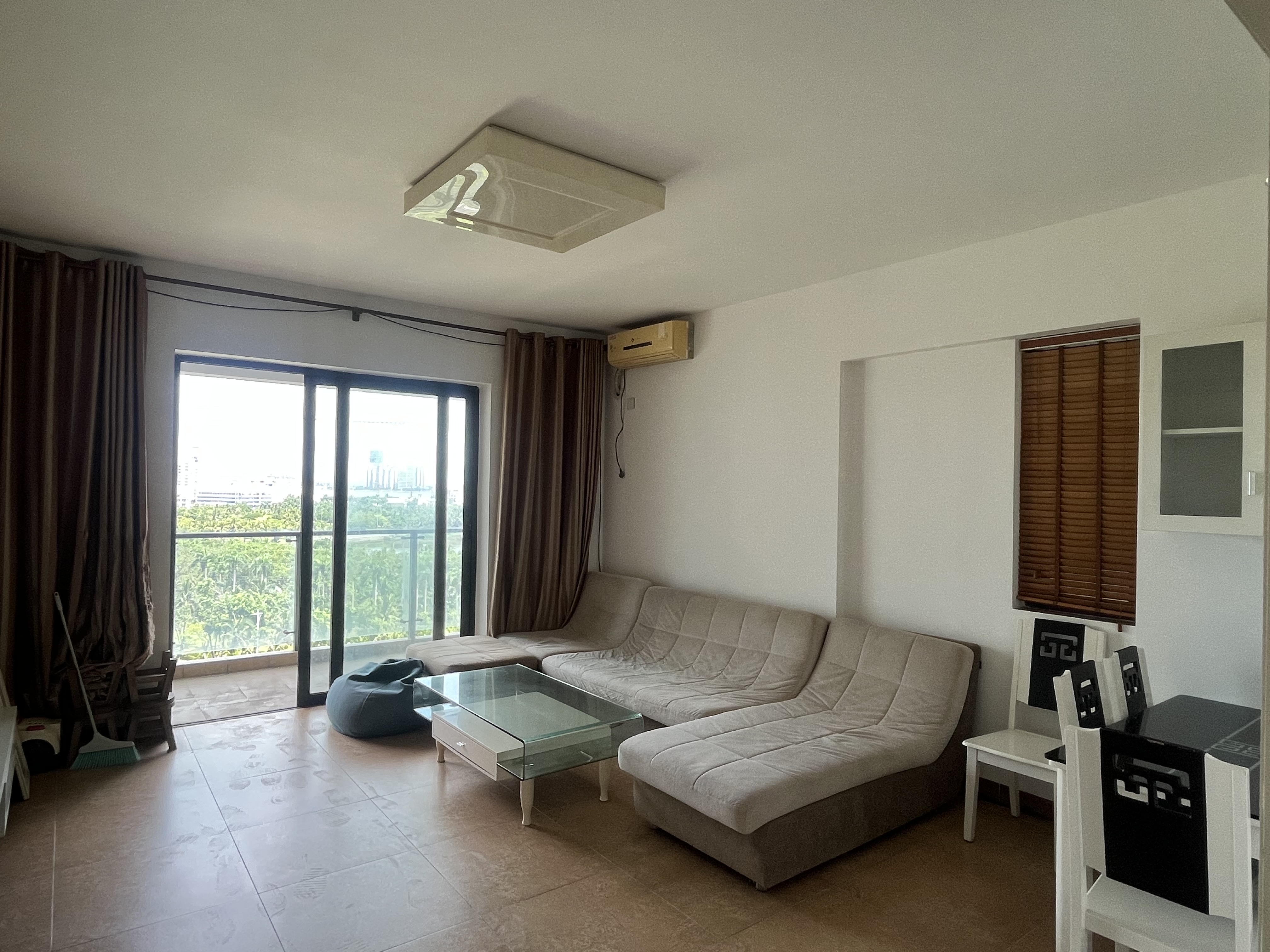 宝华海景 1室1厅1卫 2800.00元/月 宝华海景 1室1厅1卫 2800.00元/月室内图