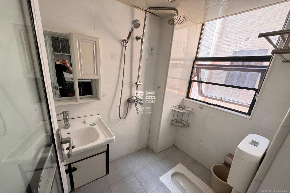 兴和佳苑安置小区 2室1厅0卫 2000.0元/月 兴和佳苑安置小区 2室1厅0卫 2000.0元/月室内图