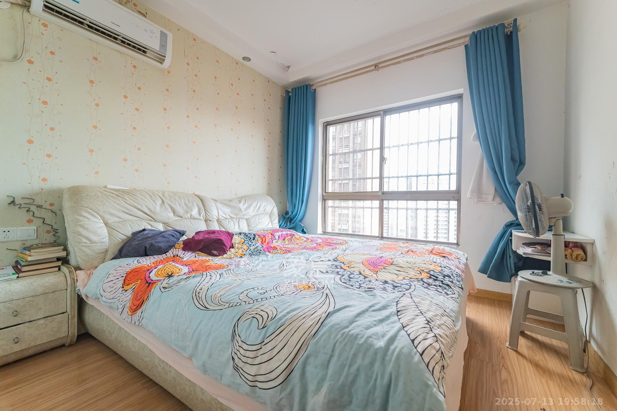 家和院  3室2厅1卫    65.0万 家和院  3室2厅1卫    65.0万卧室