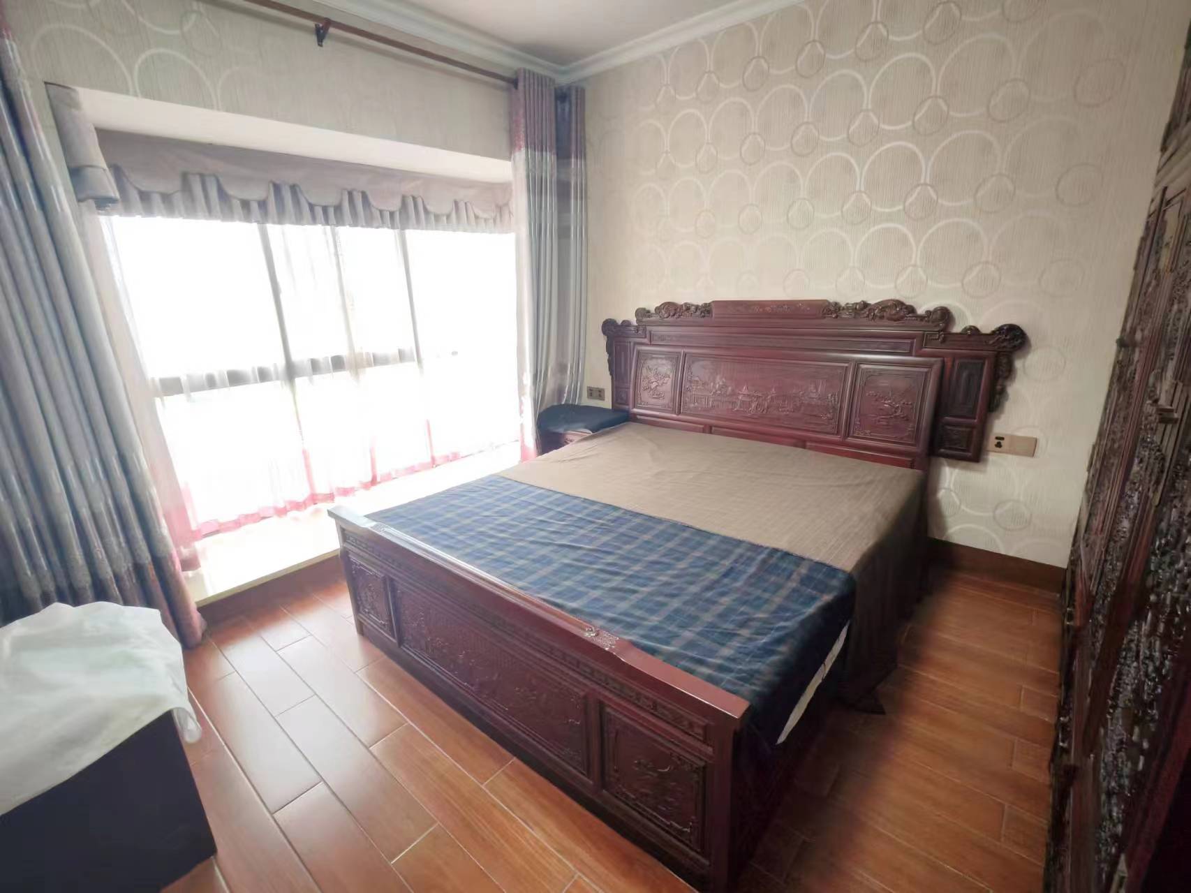 明兴翰苑一期  3室2厅2卫   2500.00元/月室内图