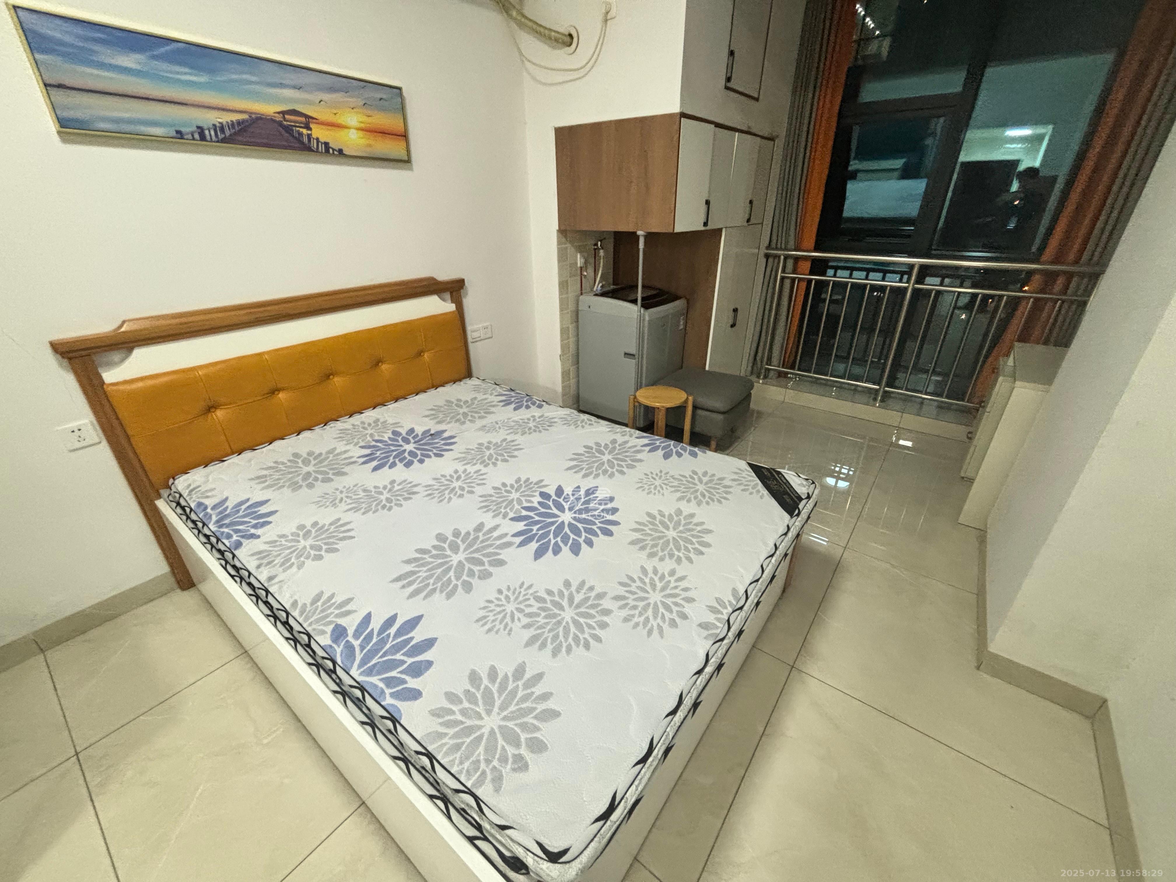 东盈商业广场(华泉城市广场) 1室1厅1卫 1400.0元/月 东盈商业广场(华泉城市广场) 1室1厅1卫 1400.0元/月室内图