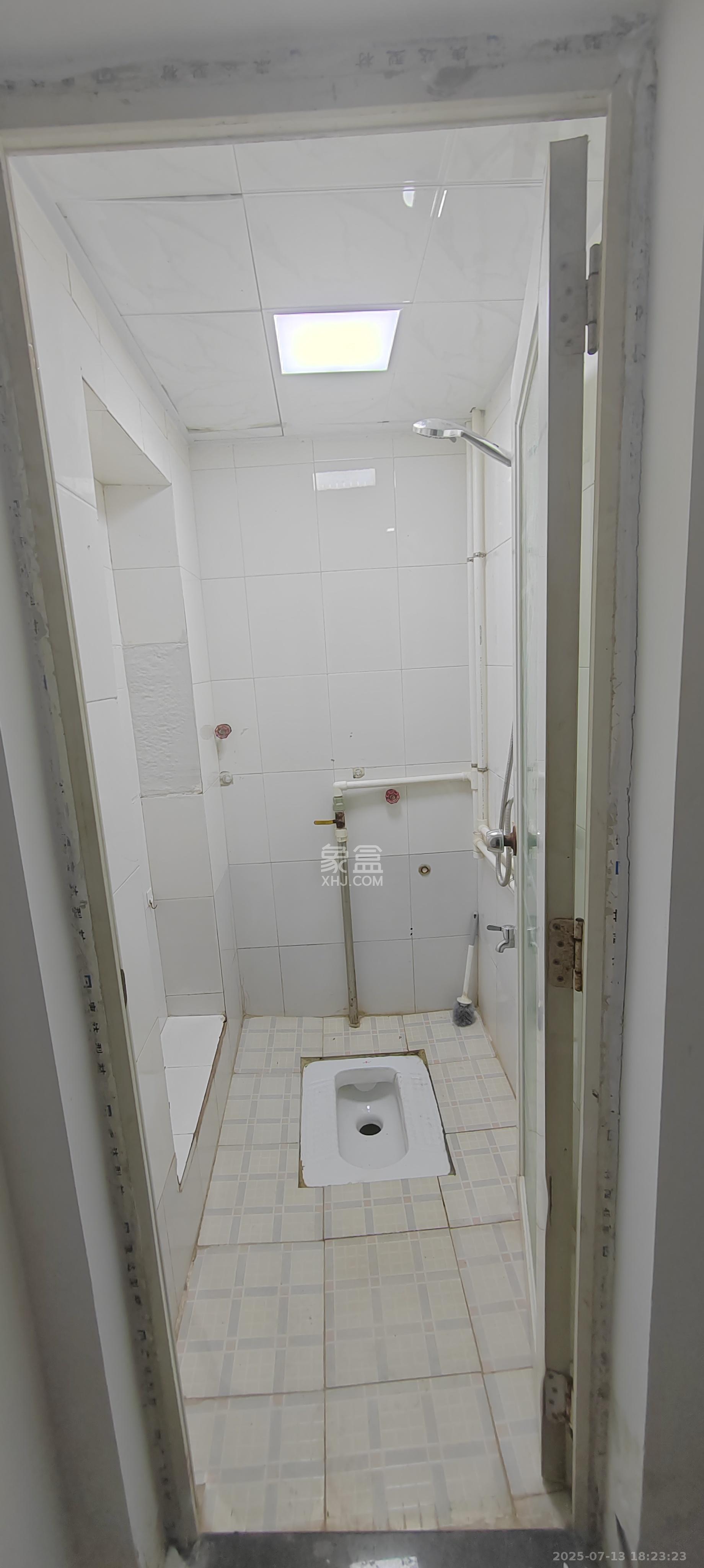 静园山庄  2室1厅1卫   1200.00元/月室内图