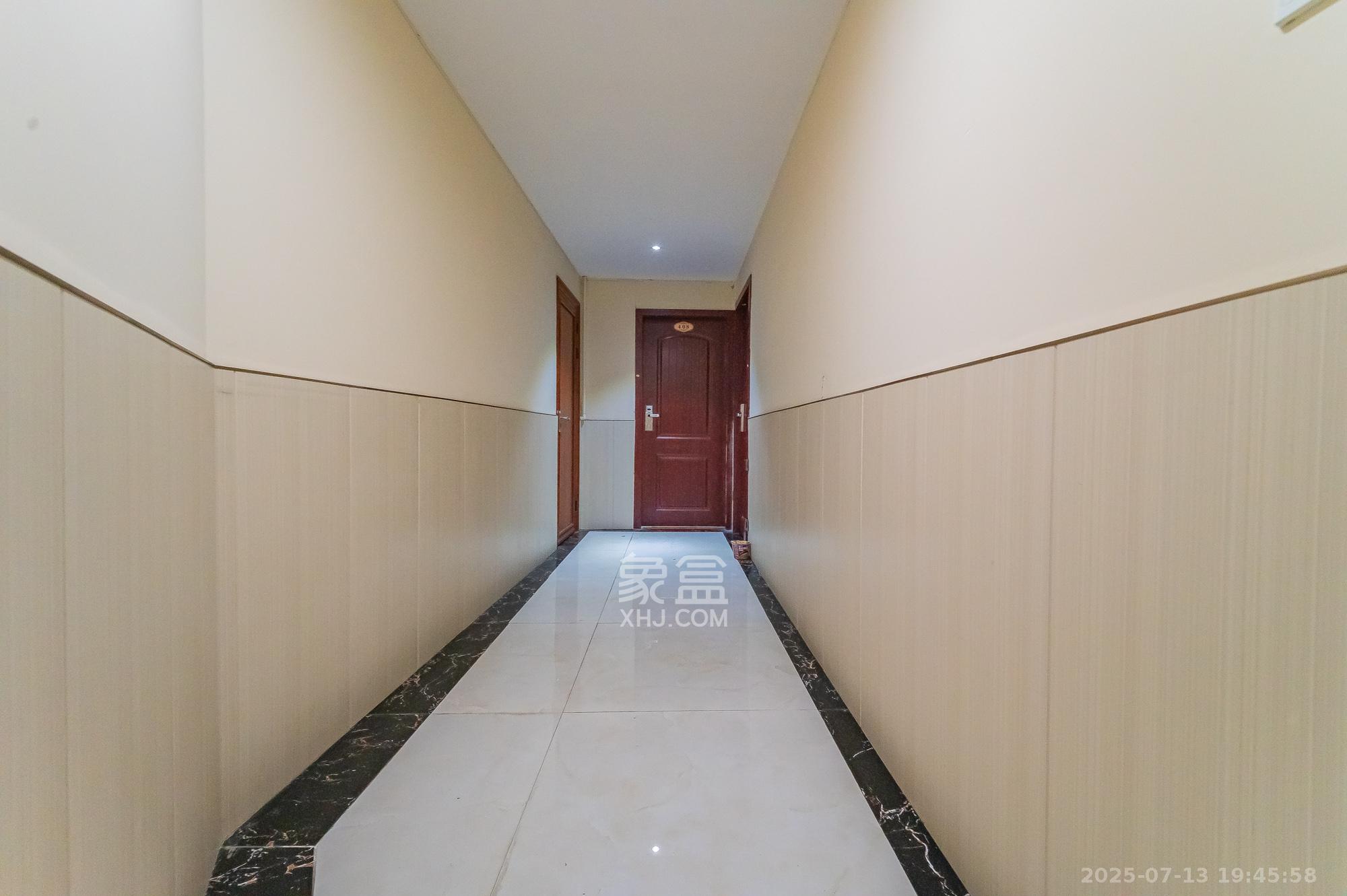 思进大厦  3室2厅2卫    42.8万其他