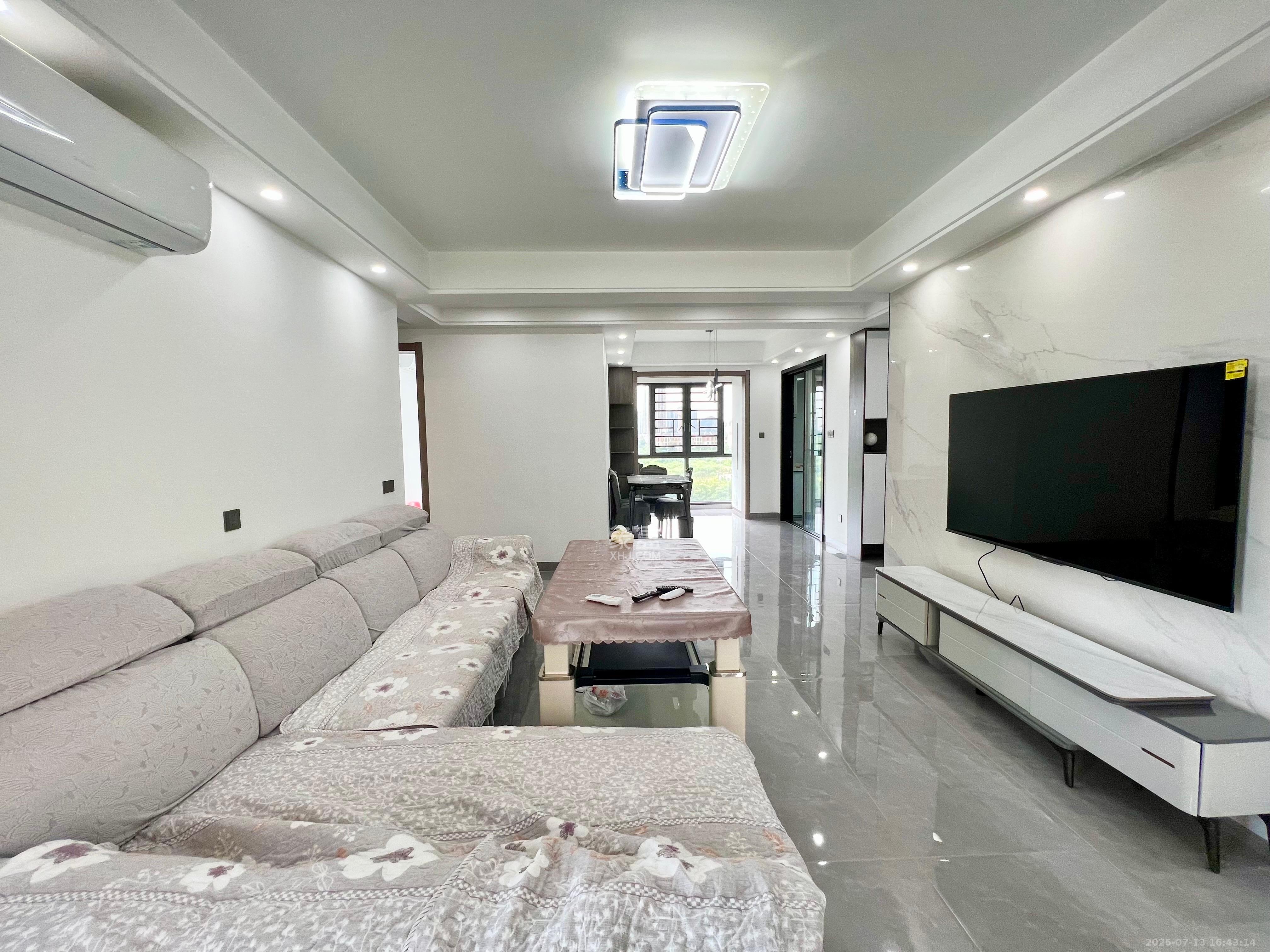 地铁中建君和城 4室2厅2卫 3500.0元/月 地铁中建君和城 4室2厅2卫 3500.0元/月室内图