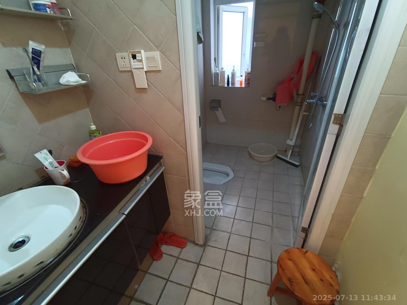 三王丽都  3室2厅1卫    5500.0元/月室内图