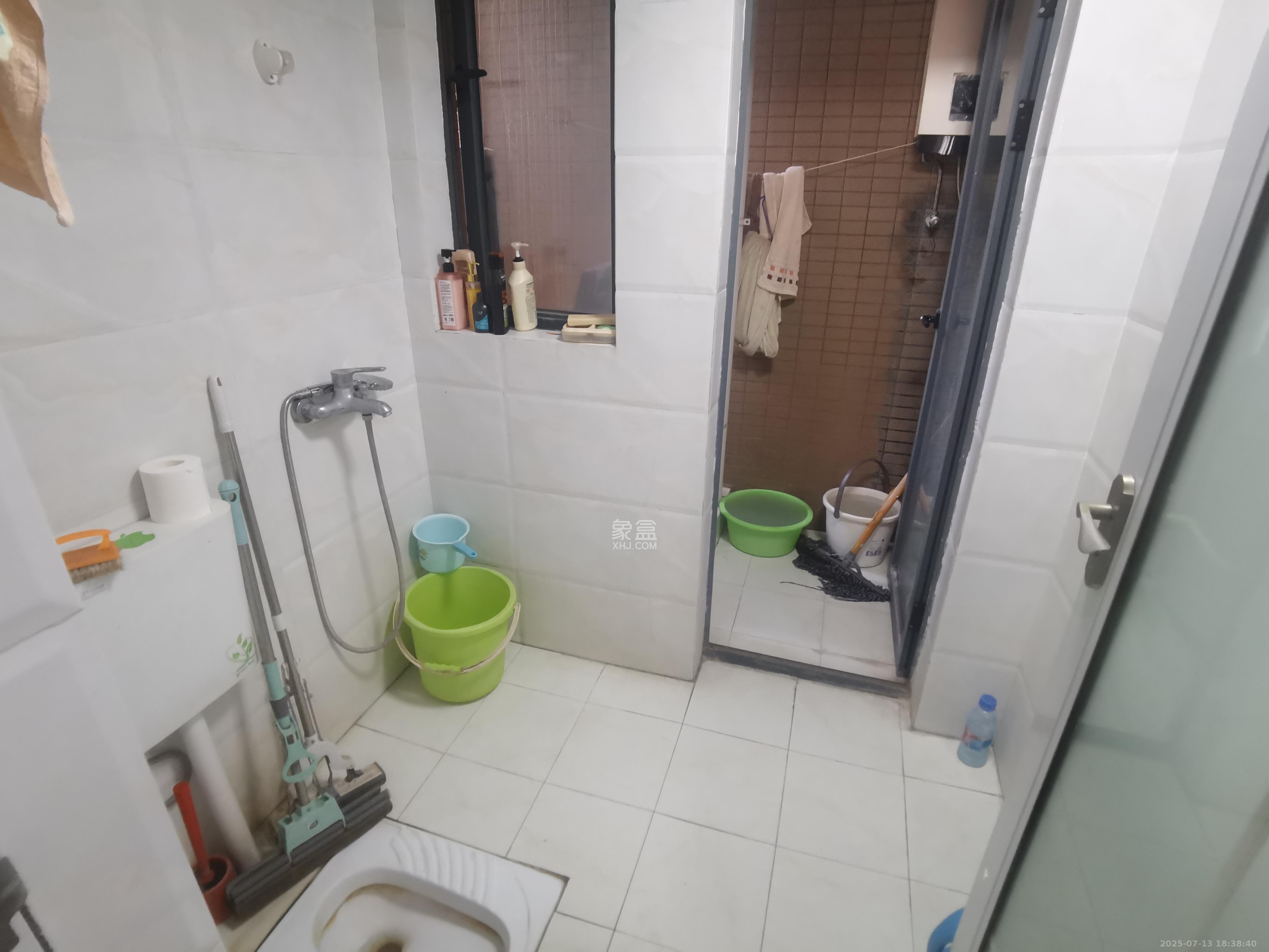 万博汇 2室2厅1卫 2400.0元/月 万博汇 2室2厅1卫 2400.0元/月室内图