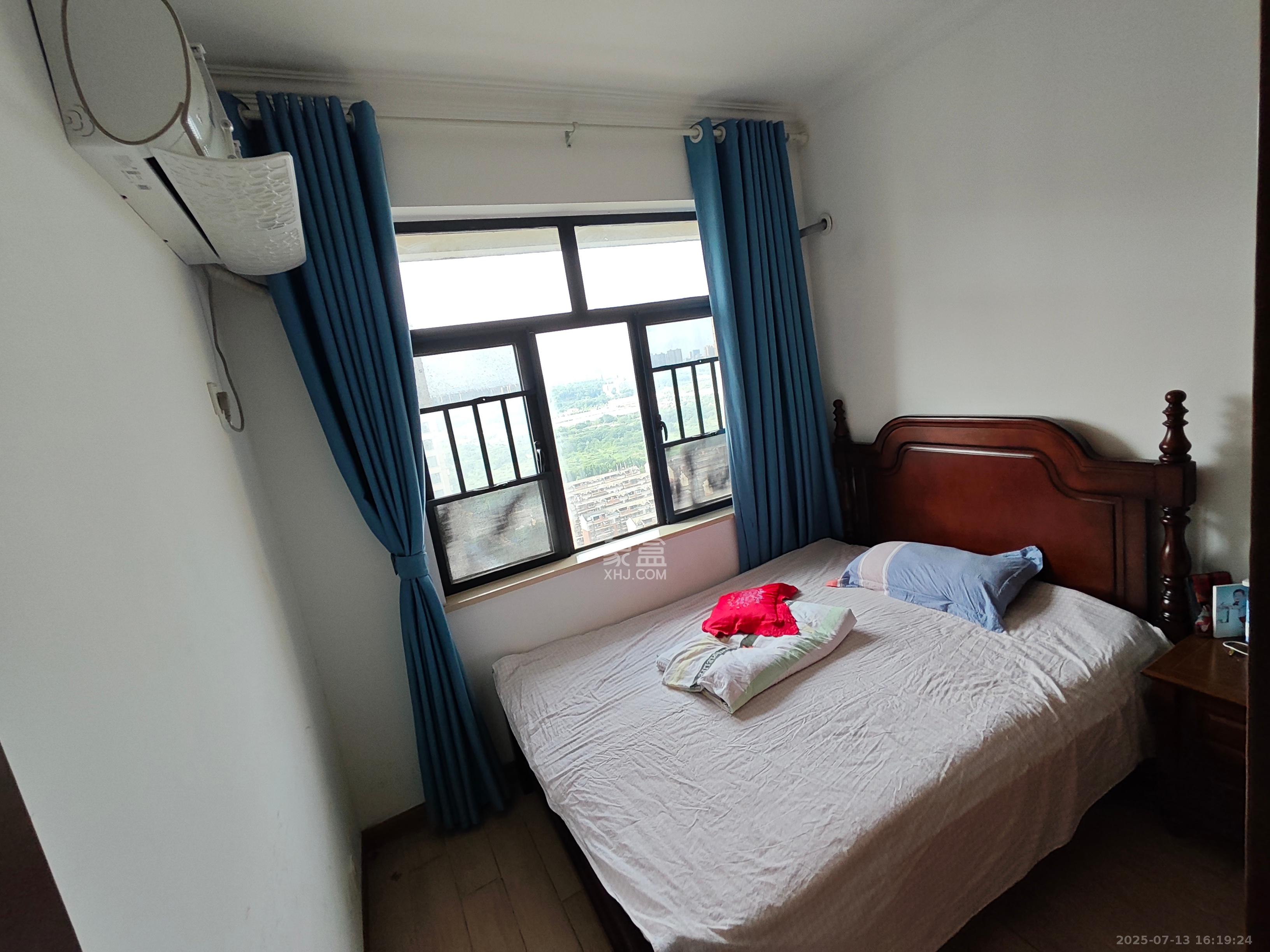 辉煌国际城二期  1室0厅0卫    3200.0元/月 辉煌国际城二期  1室0厅0卫    3200.0元/月室内图