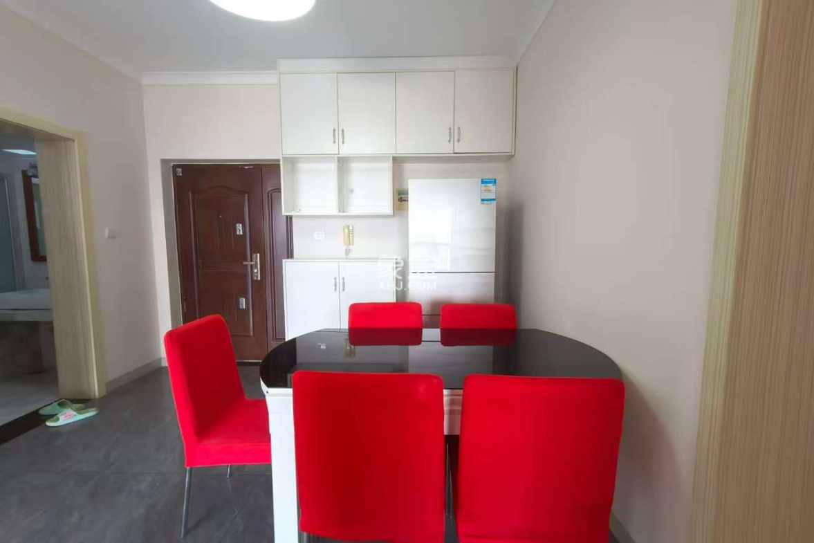 鑫生棕榈泉国际公馆  2室2厅1卫    122.0万 鑫生棕榈泉国际公馆  2室2厅1卫    122.0万室内图