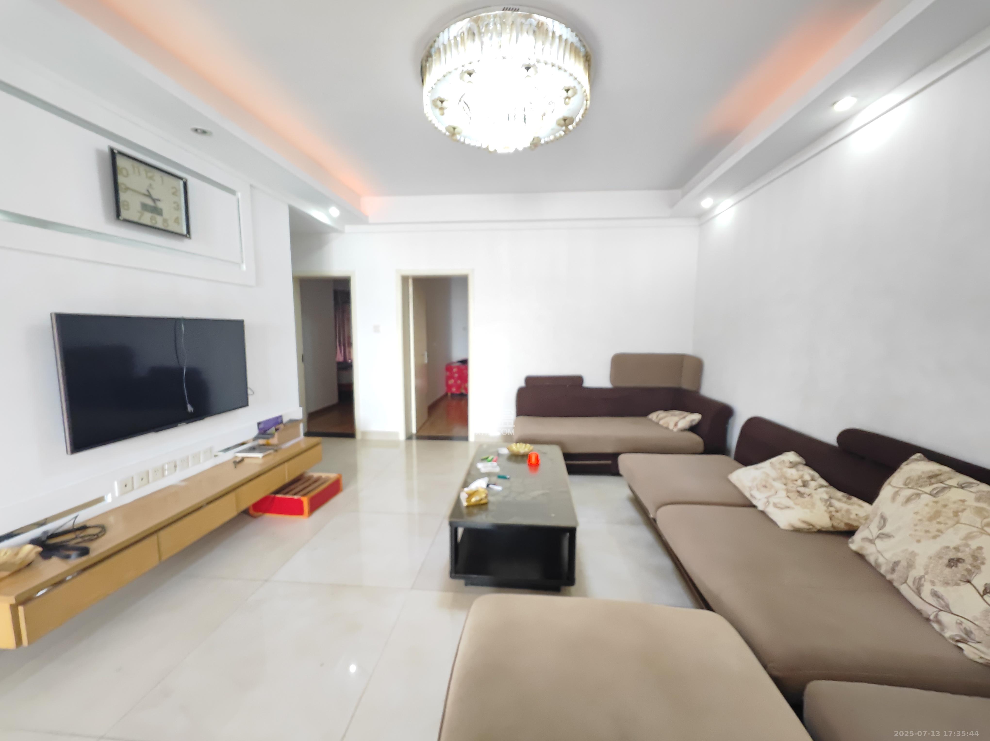 荷花美苑  3室2厅2卫    880.0元/月 荷花美苑  3室2厅2卫    880.0元/月室内图1