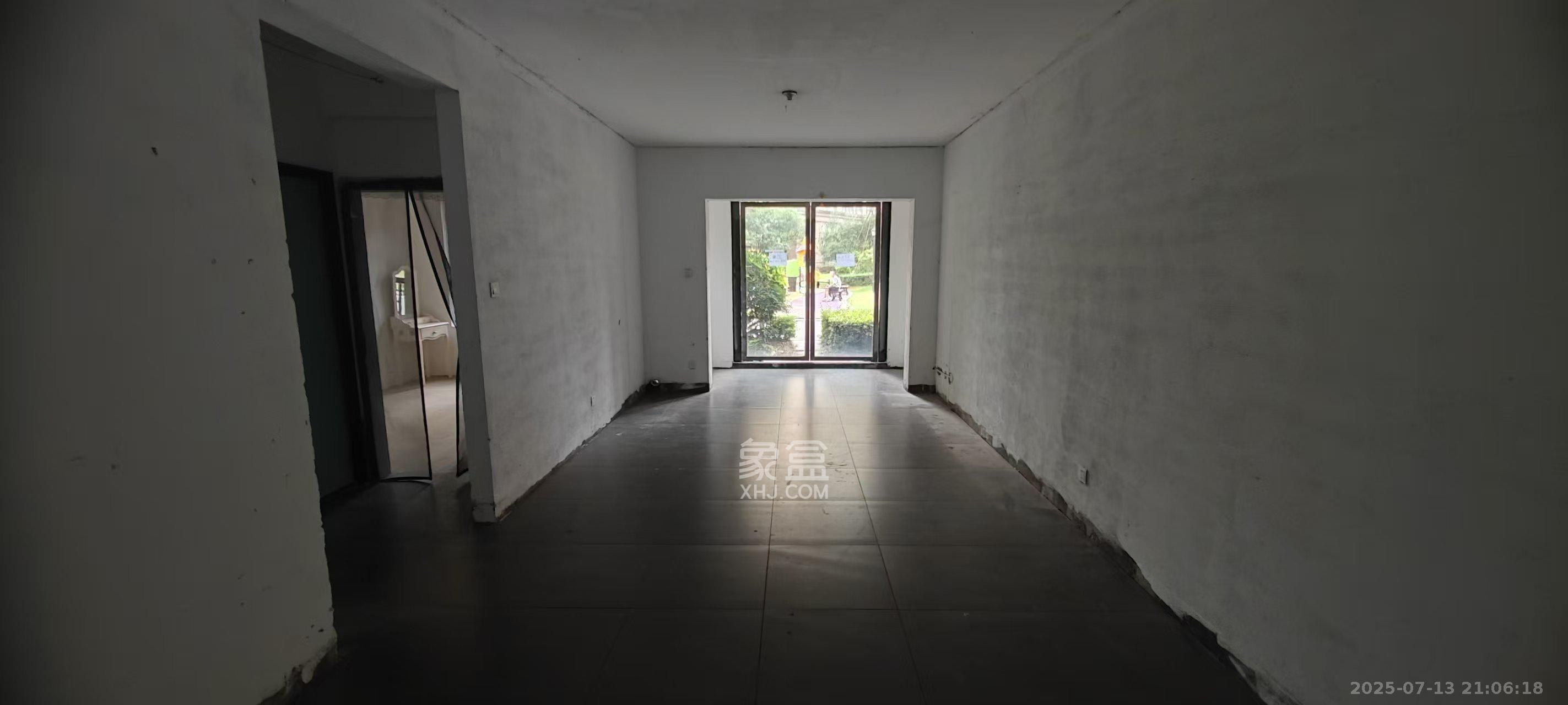 卢浮原著 2室2厅1卫 1500.0元/月 卢浮原著 2室2厅1卫 1500.0元/月室内图