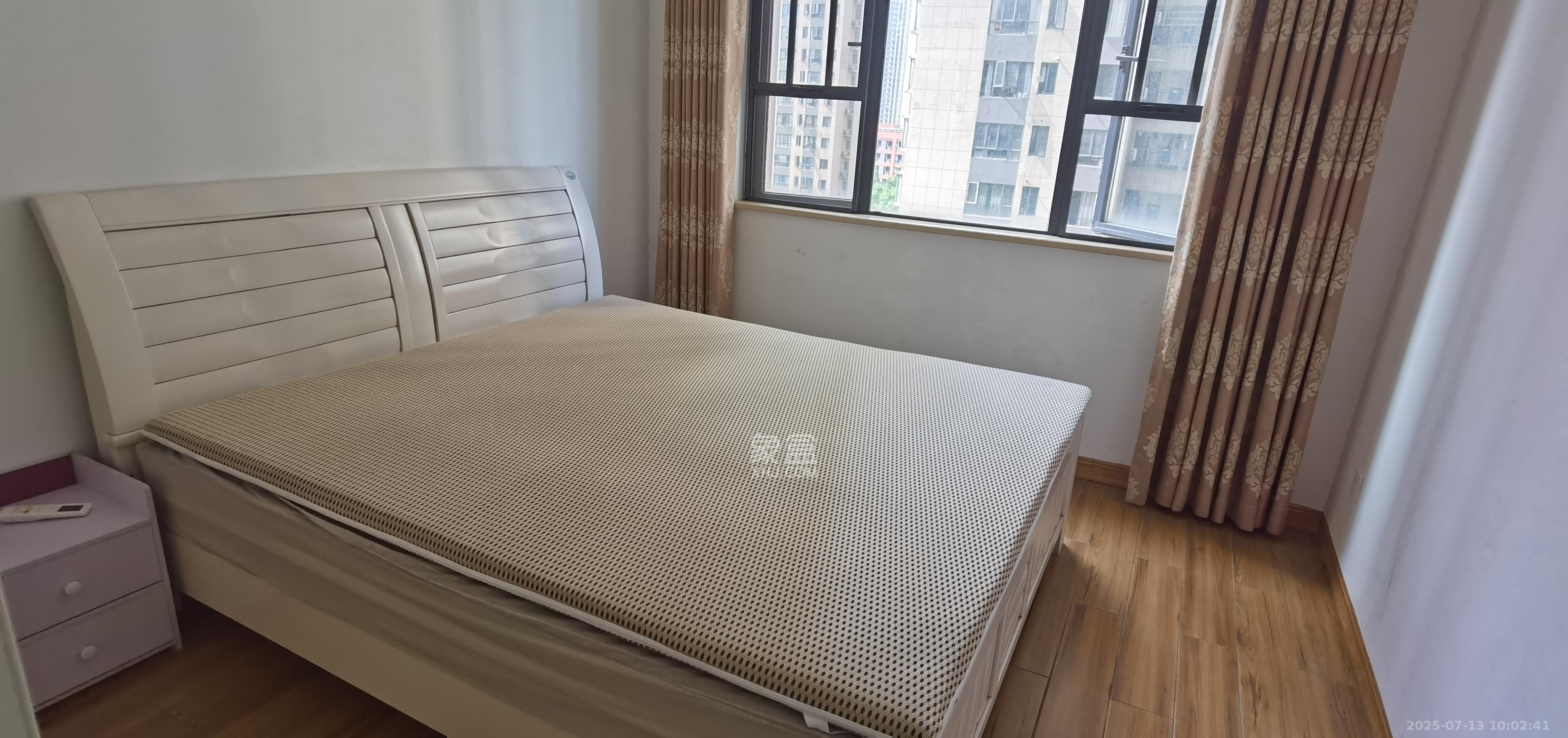 中国铁建梅溪青秀一期  3室2厅1卫   2500.00元/月室内图