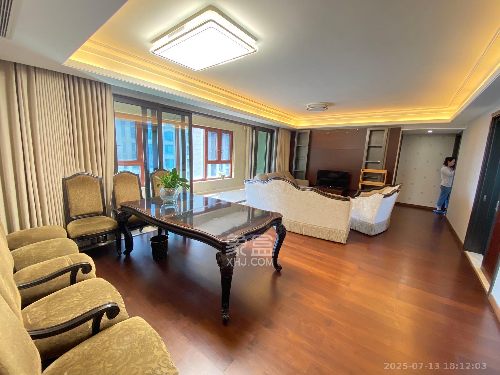 万科紫台  4室2厅2卫    6800.0元/月 万科紫台  4室2厅2卫    6800.0元/月室内图