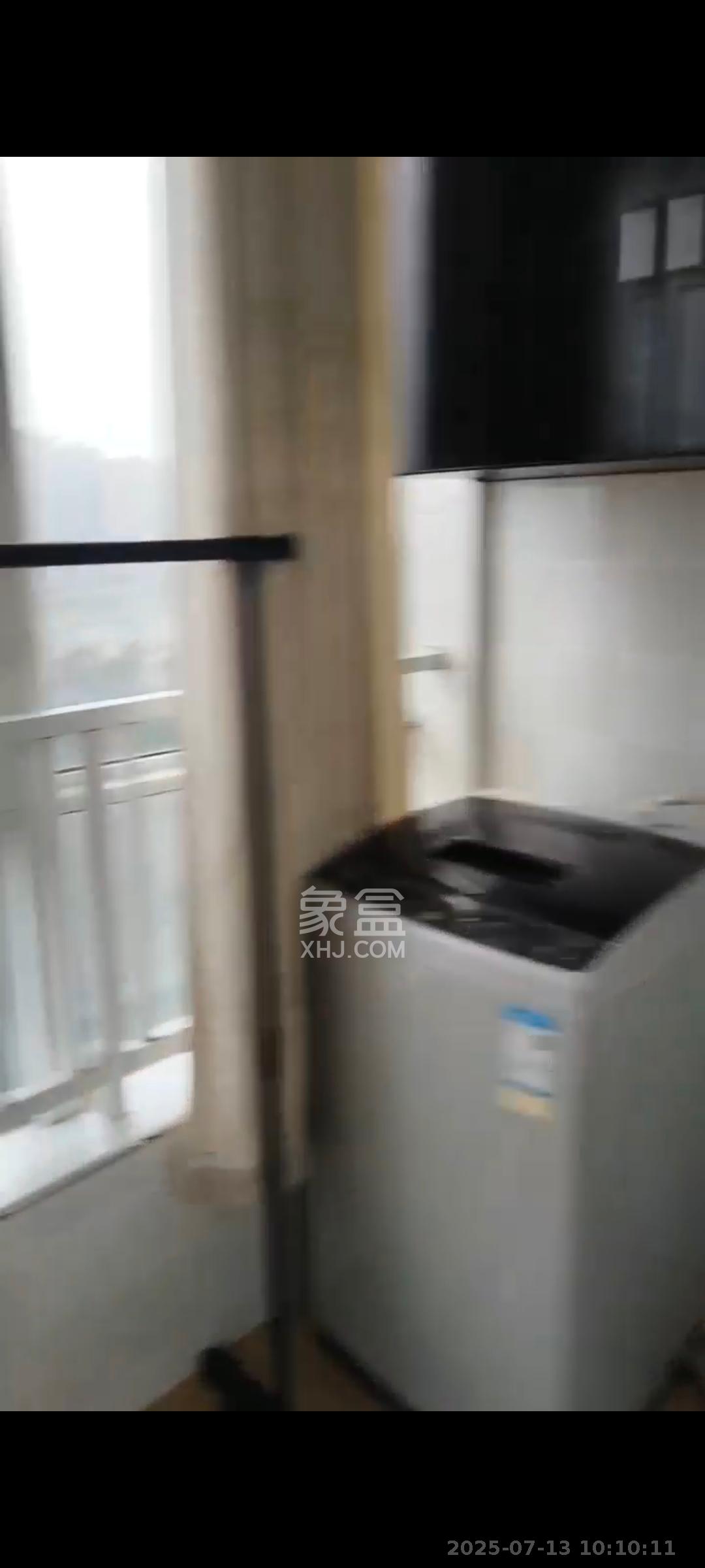 先锋东外滩  1室1厅1卫   1800.00元/月室内图