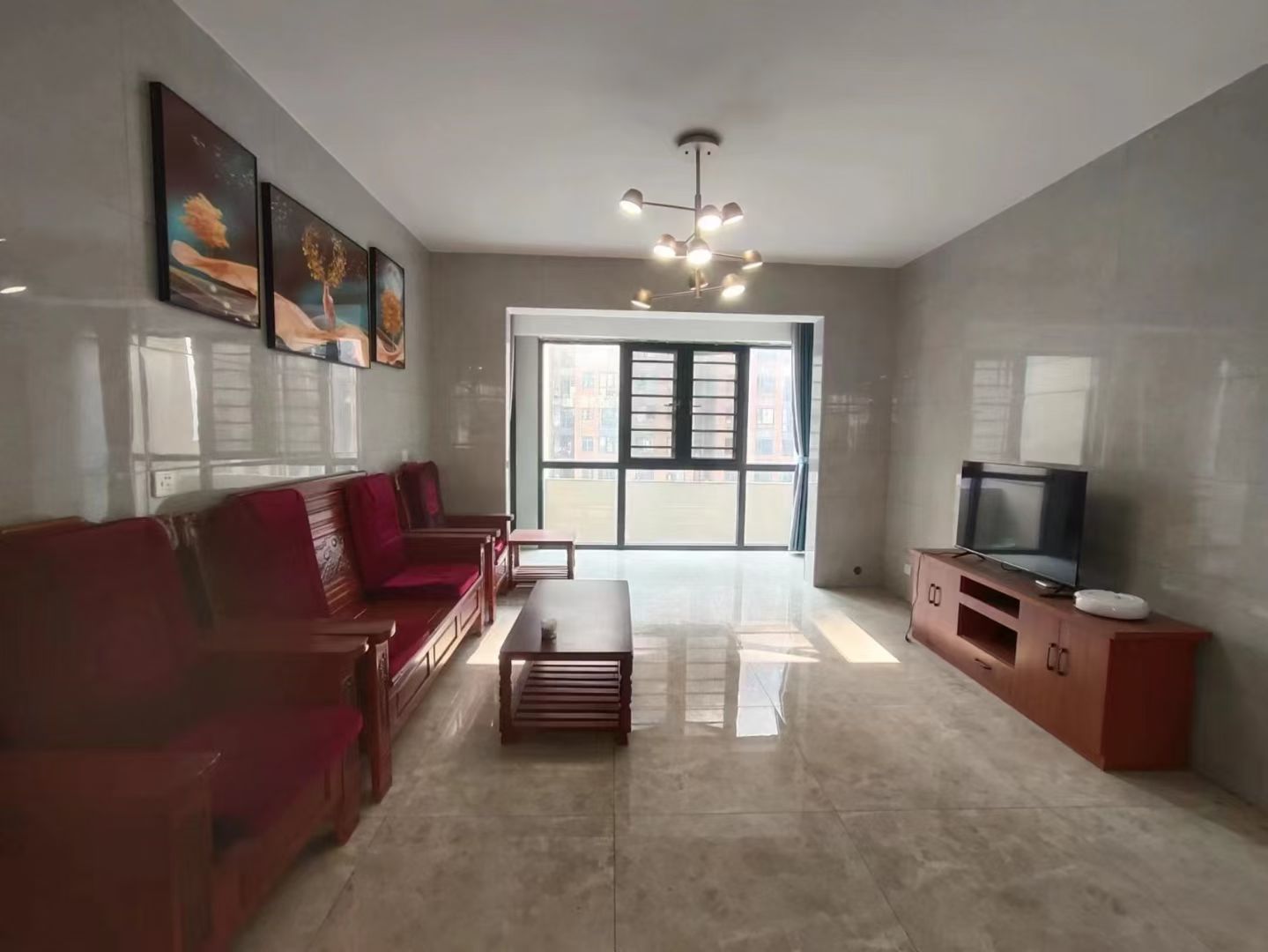 百弘学府城 3室2厅2卫 2000.0元/月 百弘学府城 3室2厅2卫 2000.0元/月室内图