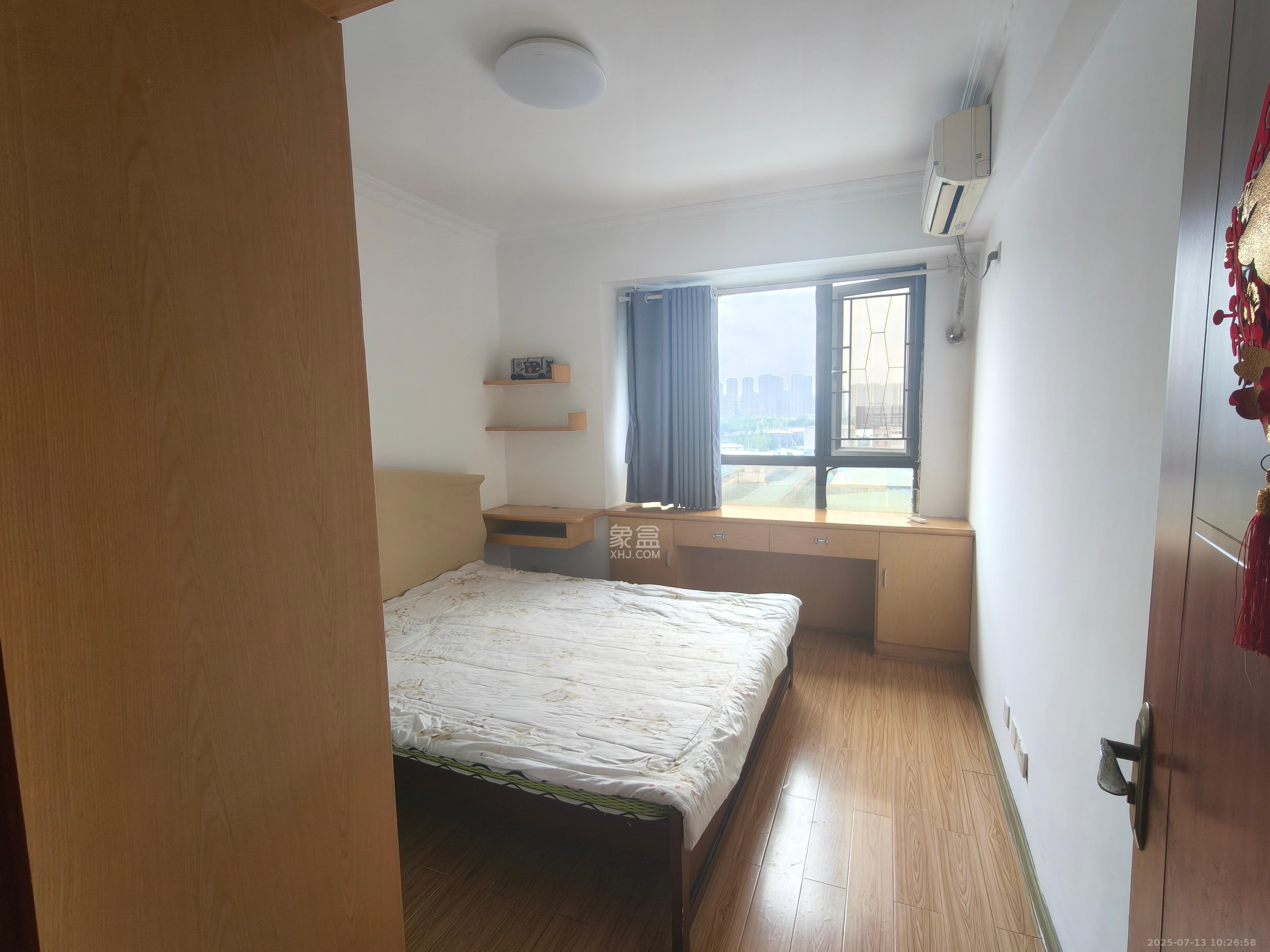 东岸梅园小区  2室1厅1卫   1800.00元/月室内图