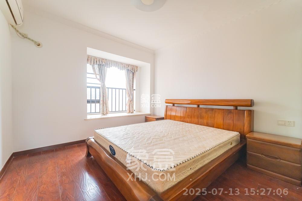 华润凤凰城三期 3室2厅2卫 2400.0元/月 华润凤凰城三期 3室2厅2卫 2400.0元/月室内图