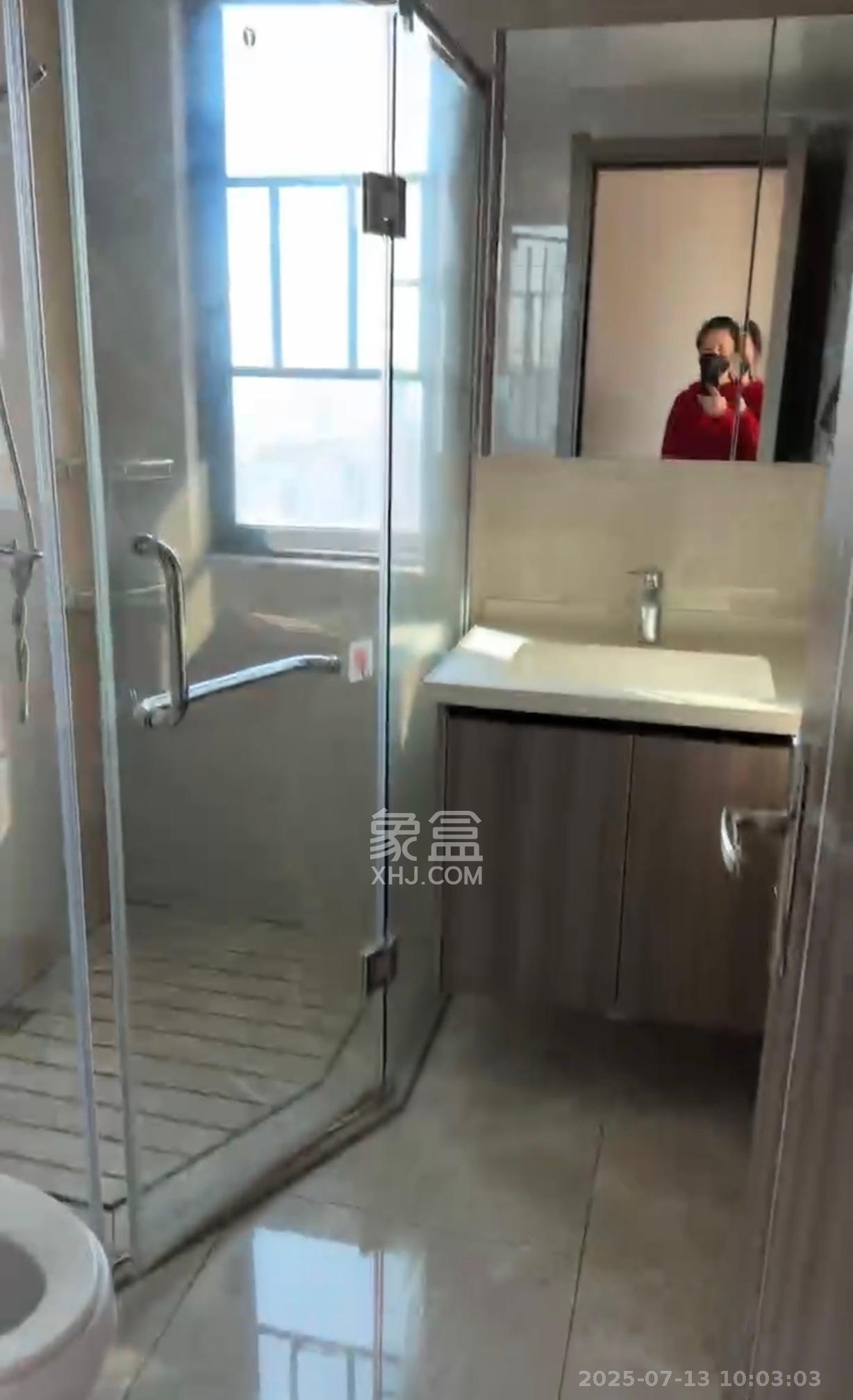中海阅麓山二期  4室2厅2卫   4000.00元/月室内图
