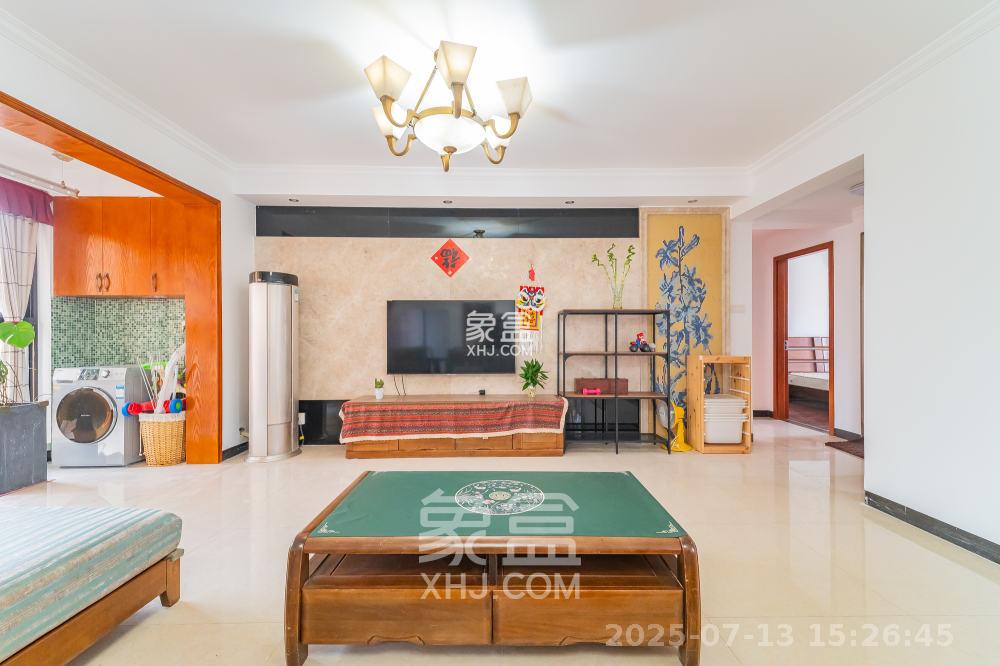 华润凤凰城三期 3室2厅2卫 2400.0元/月 华润凤凰城三期 3室2厅2卫 2400.0元/月室内图