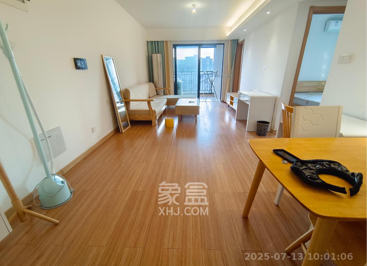 万科金域缇香  3室2厅2卫    3200.0元/月室内图