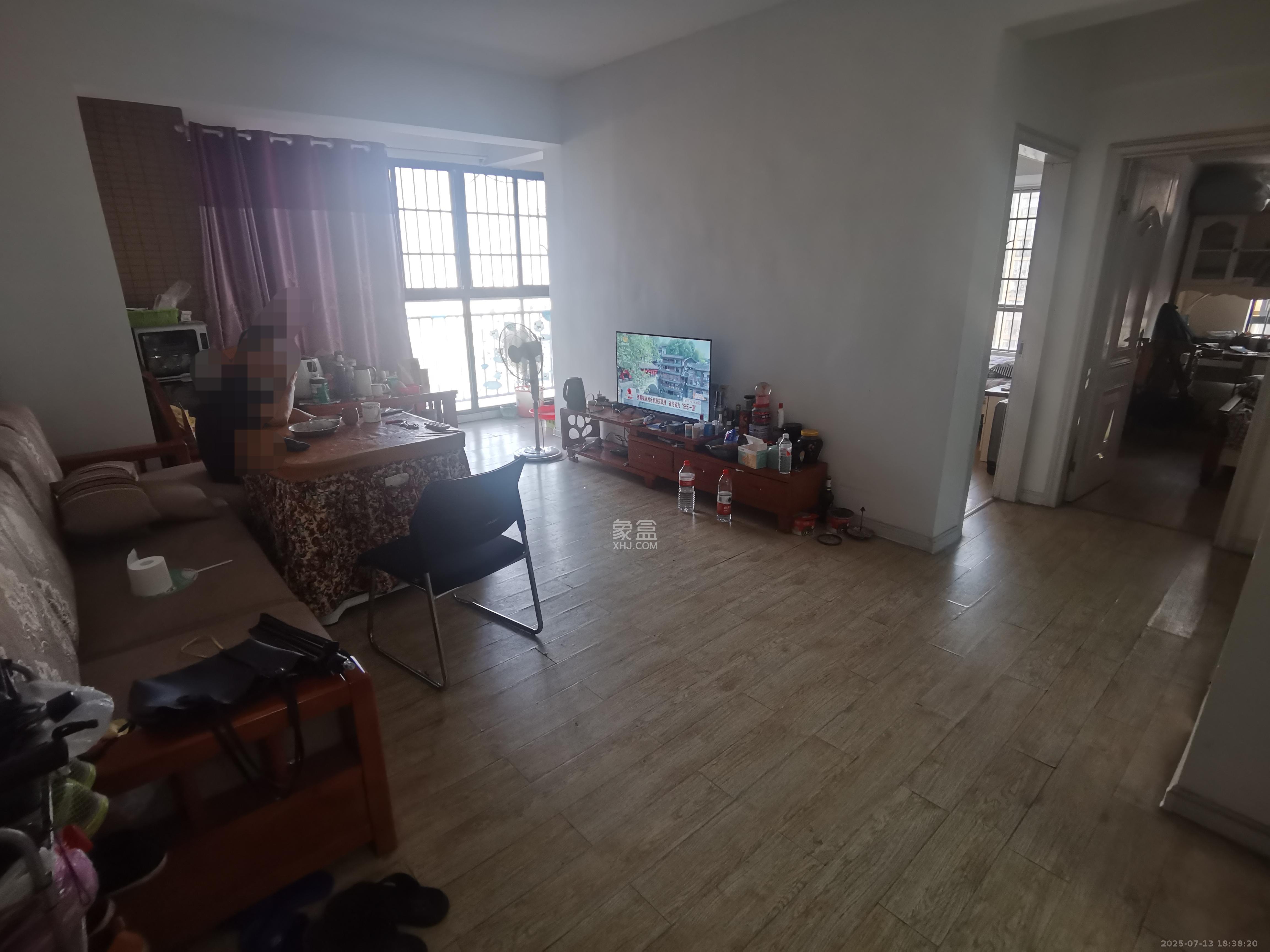 万博汇 2室2厅1卫 2400.0元/月 万博汇 2室2厅1卫 2400.0元/月室内图