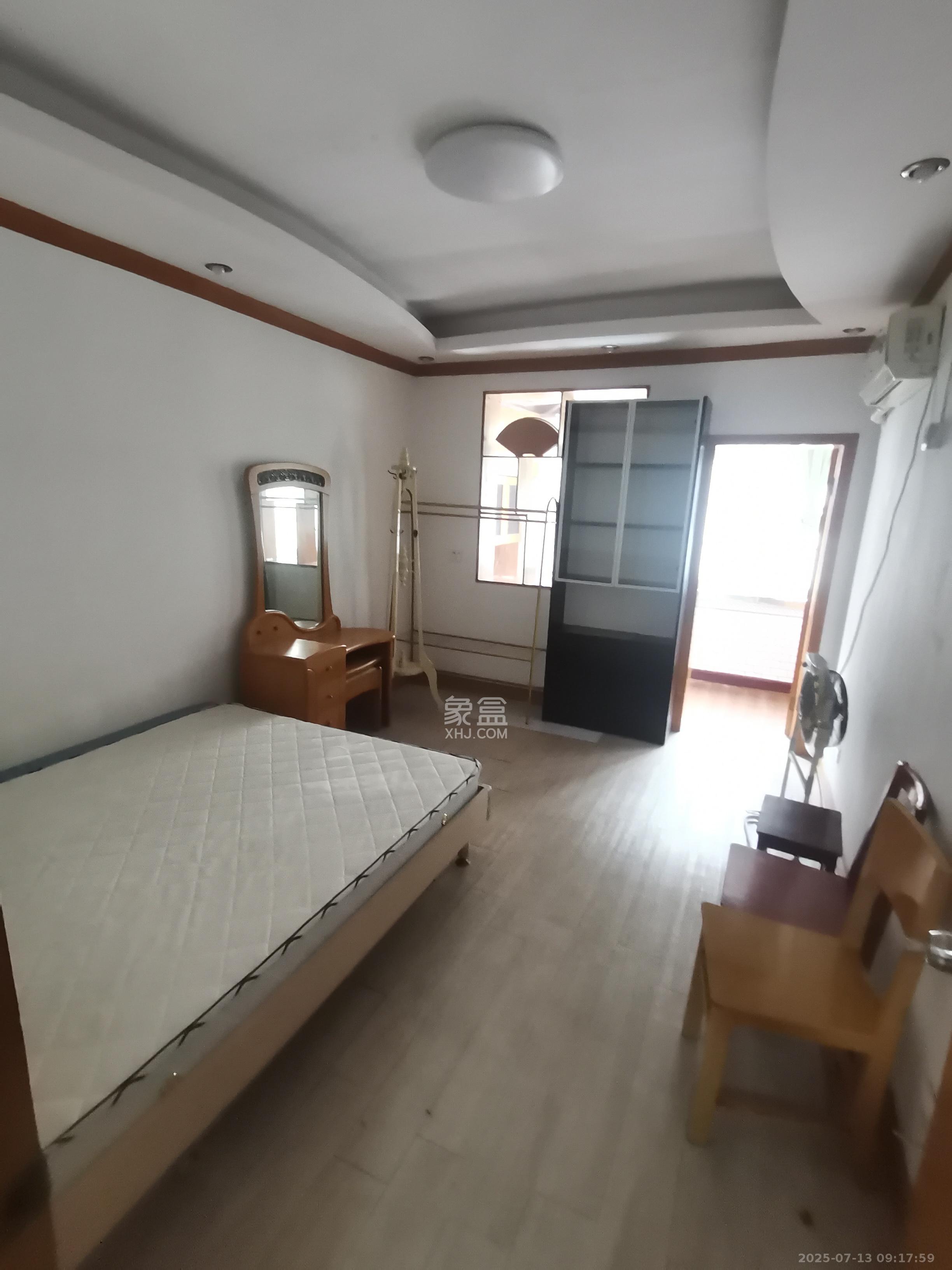 十五中单位宿舍  2室1厅1卫   2000.00元/月室内图