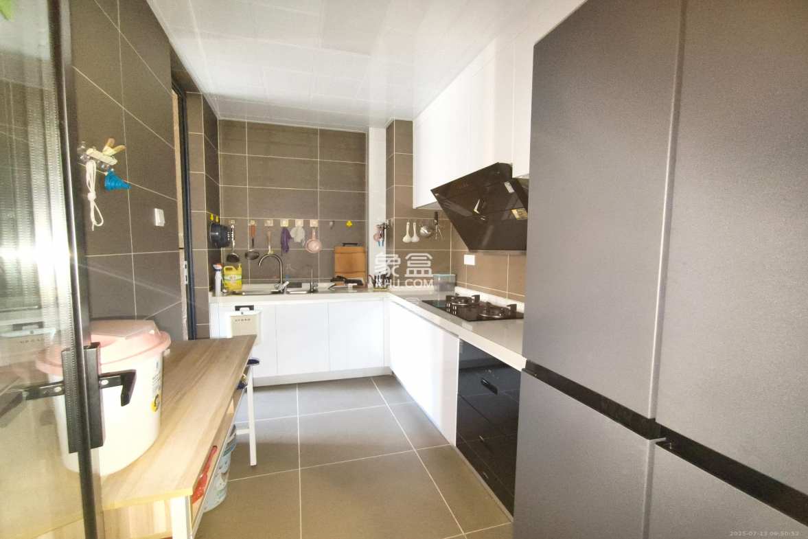 运达锦绣广场 3室2厅2卫 3680.0元/月 运达锦绣广场 3室2厅2卫 3680.0元/月室内图